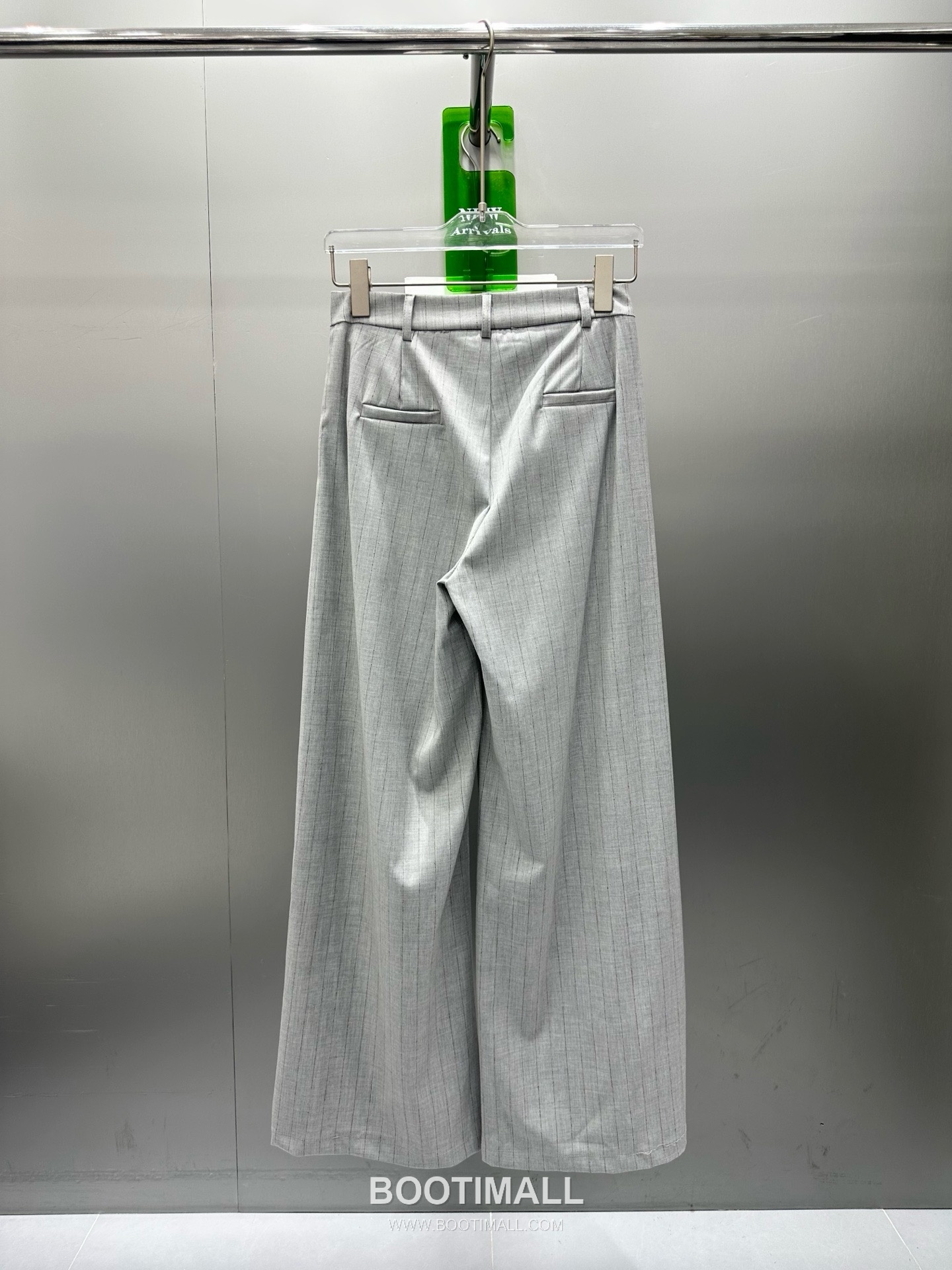 알렉산더왕 2026SS 폴리혼방 스트라이프 로고자수 싱글버튼 베스트 와이드팬츠 셋업 Alexander Wang 2026 SS Polyester Blend Stripe Logo Embroidered Single Button Vest Wide Pants Set 18