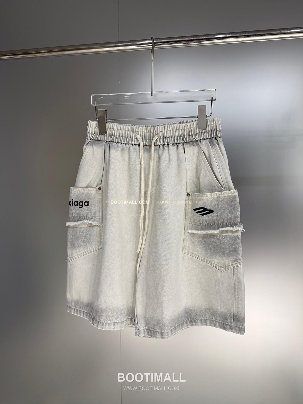 발렌시아가 2026SS 워싱코튼 로고 레귤러핏 썸머 쇼츠 Balenciaga 2026 SS Washed Cotton Logo Regular Fit Summer Shorts 3