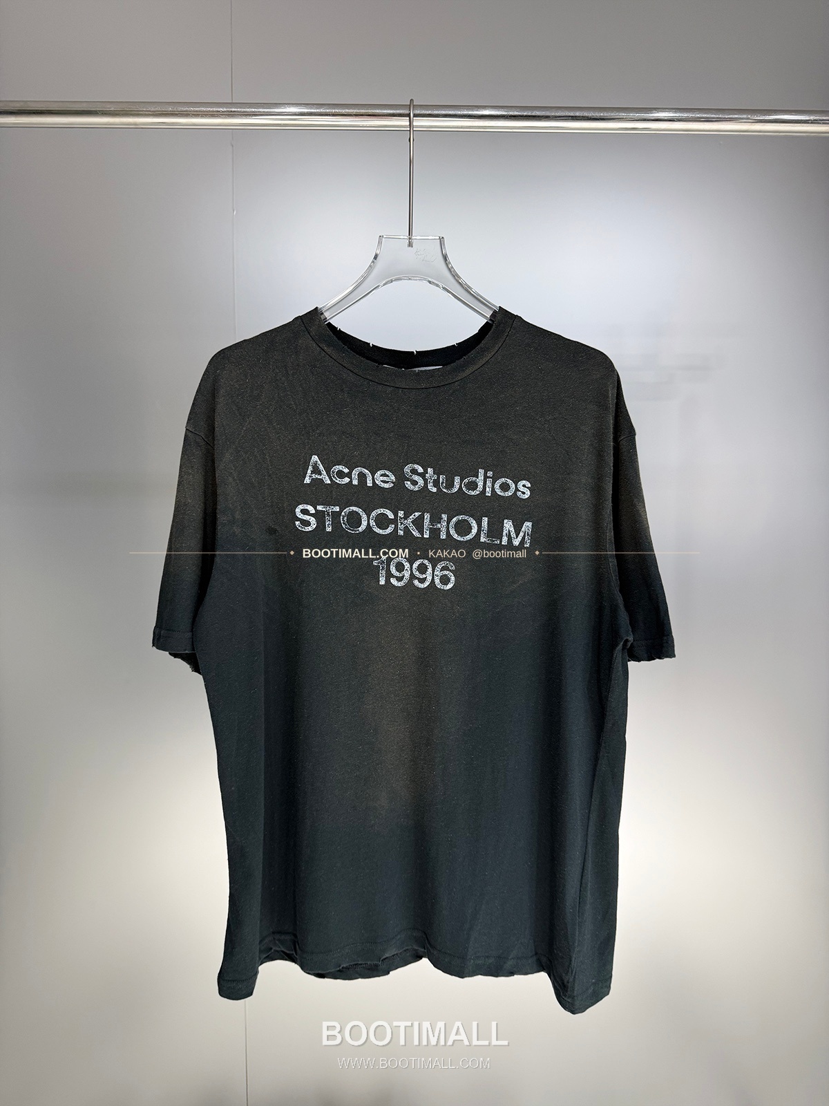 아크네스튜디오 1996 로고 워싱코튼 루즈핏 롱슬리브 티셔츠 Acne Studios 1996 Logo Washed Cotton Loose Fit Long Sleeve T-Shirt 1