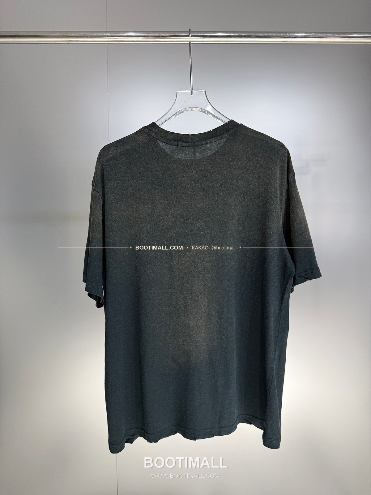 아크네스튜디오 1996 로고 워싱코튼 루즈핏 롱슬리브 티셔츠 Acne Studios 1996 Logo Washed Cotton Loose Fit Long Sleeve T-Shirt 2