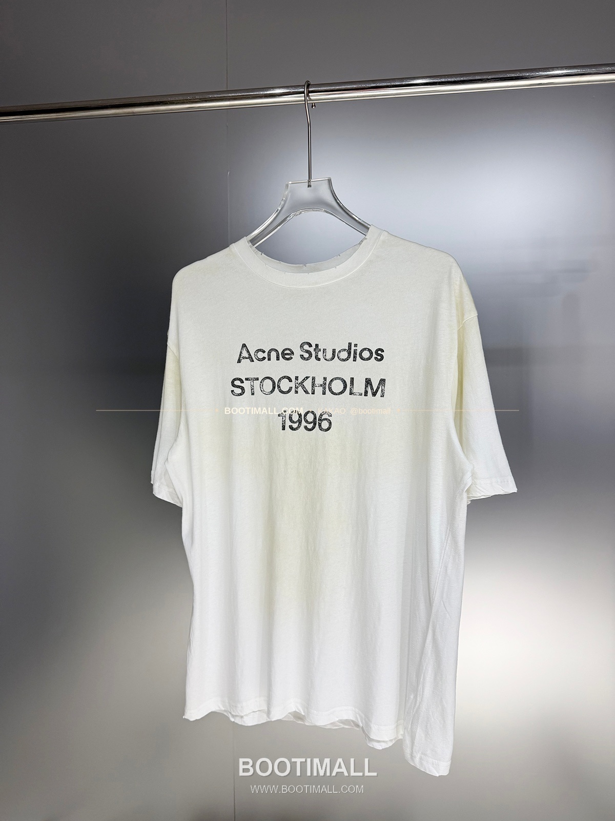 아크네스튜디오 1996 로고 워싱코튼 루즈핏 롱슬리브 티셔츠 Acne Studios 1996 Logo Washed Cotton Loose Fit Long Sleeve T-Shirt 3