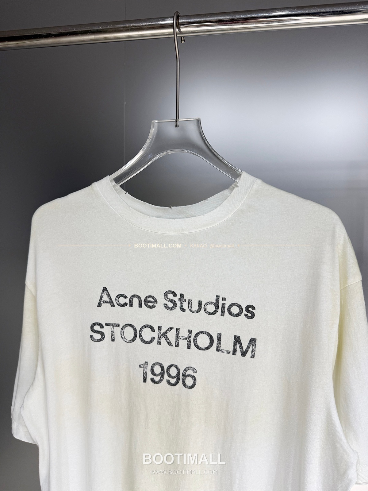 아크네스튜디오 1996 로고 워싱코튼 루즈핏 롱슬리브 티셔츠 Acne Studios 1996 Logo Washed Cotton Loose Fit Long Sleeve T-Shirt 4