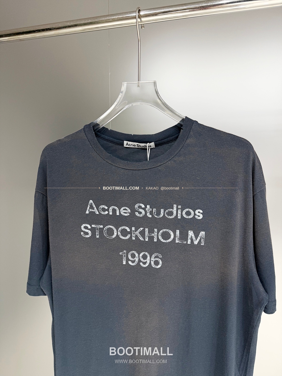 아크네스튜디오 1996 로고 워싱코튼 루즈핏 롱슬리브 티셔츠 Acne Studios 1996 Logo Washed Cotton Loose Fit Long Sleeve T-Shirt 4
