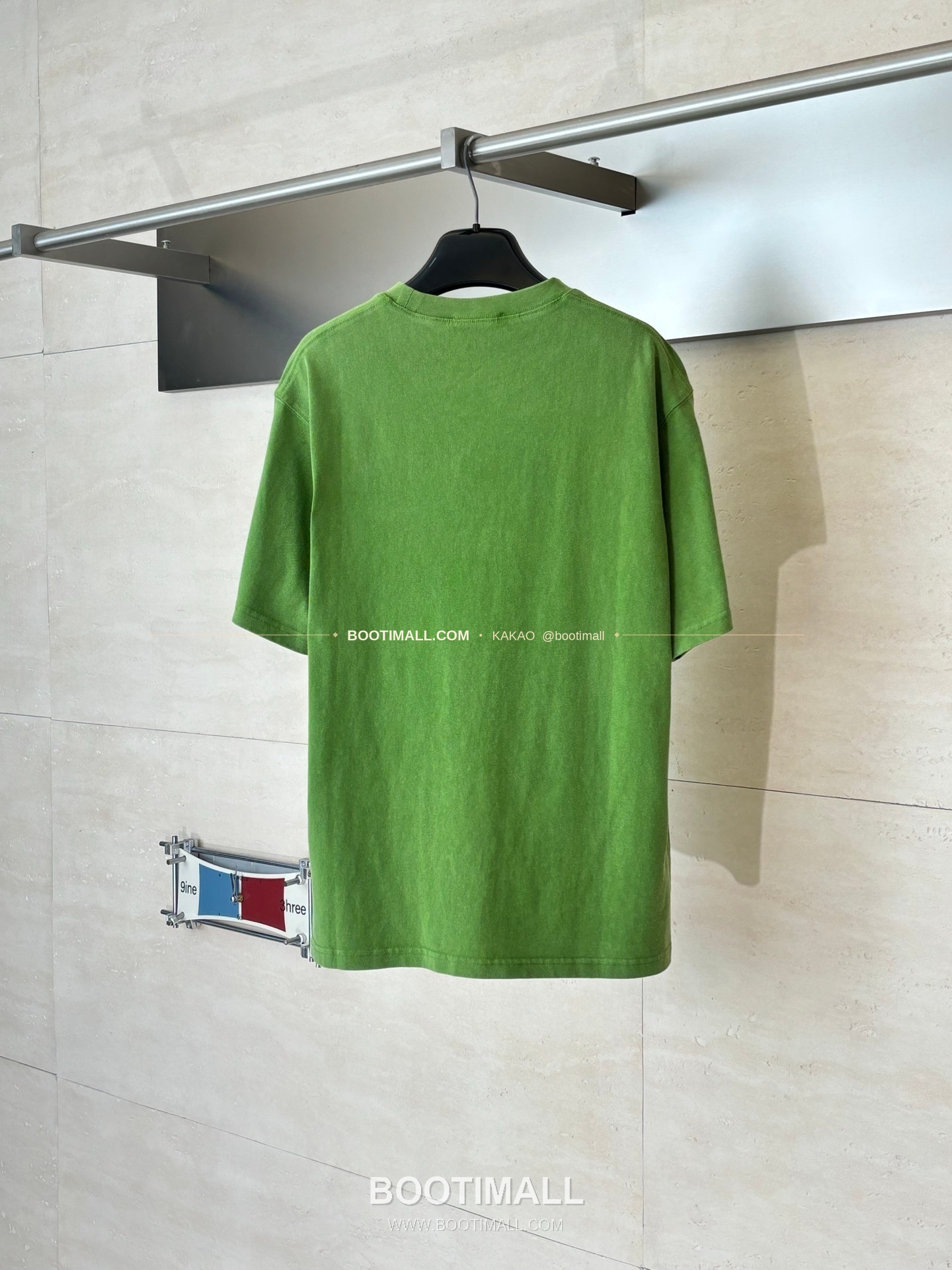 프라다 2026SS 워싱코튼 삼각로고 루즈핏 반팔 티셔츠 Prada 2026 SS Washed Cotton Triangle Logo Loose Fit T-Shirt 8