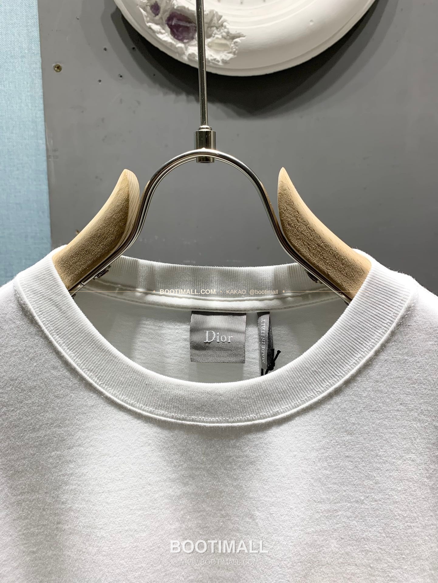 디올 워싱코튼 레더패치 포켓 레귤러핏 반팔 티셔츠 Dior Washed Cotton Leather Patch Pocket Regular Fit T-Shirt 5
