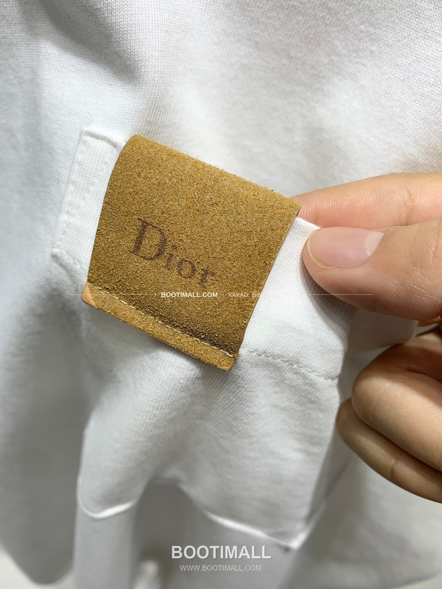디올 워싱코튼 레더패치 포켓 레귤러핏 반팔 티셔츠 Dior Washed Cotton Leather Patch Pocket Regular Fit T-Shirt 6