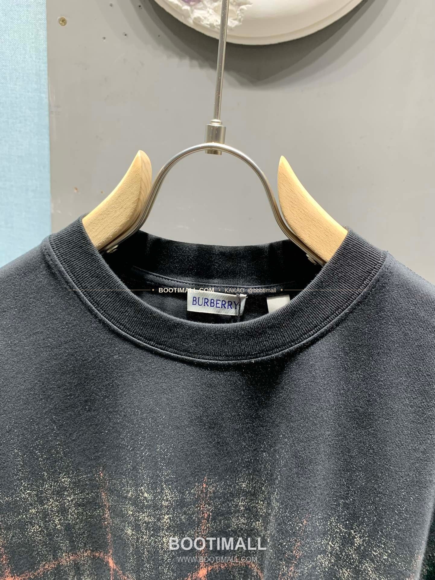 버버리 워싱코튼 그라데이션 체크 레귤러핏 반팔 티셔츠 Burberry Washed Cotton Gradient Check Regular Fit T-Shirt 12