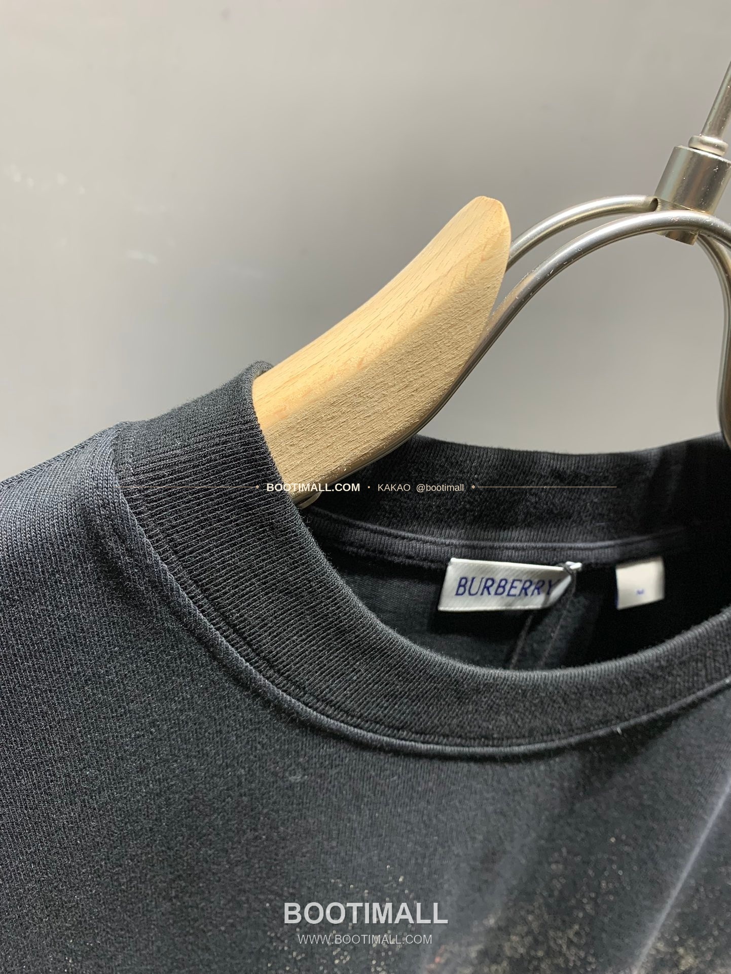 버버리 워싱코튼 그라데이션 체크 레귤러핏 반팔 티셔츠 Burberry Washed Cotton Gradient Check Regular Fit T-Shirt 14