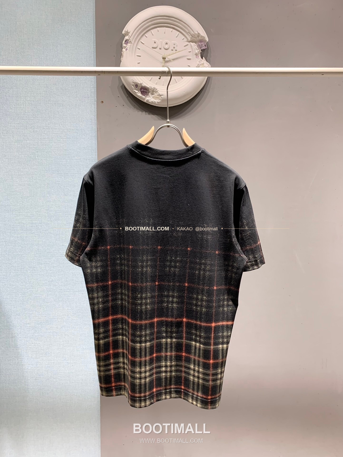 버버리 워싱코튼 그라데이션 체크 레귤러핏 반팔 티셔츠 Burberry Washed Cotton Gradient Check Regular Fit T-Shirt 18