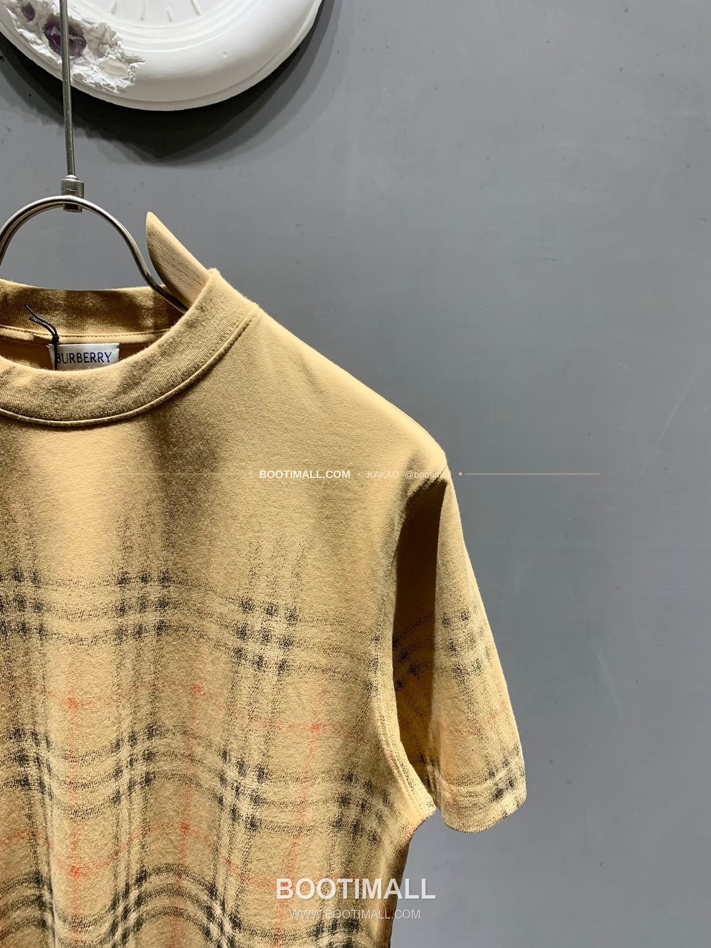 버버리 워싱코튼 그라데이션 체크 레귤러핏 반팔 티셔츠 Burberry Washed Cotton Gradient Check Regular Fit T-Shirt 7