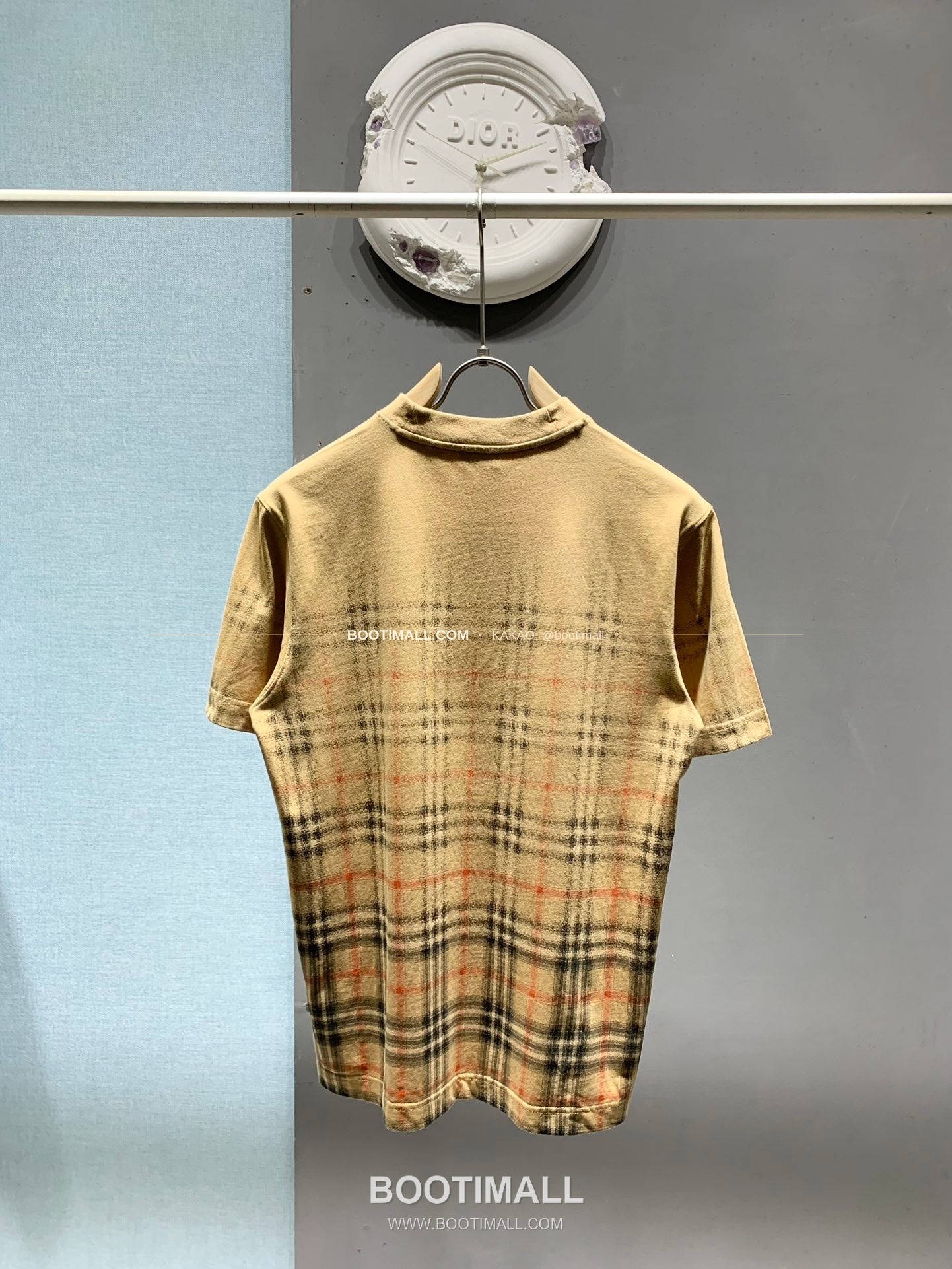 버버리 워싱코튼 그라데이션 체크 레귤러핏 반팔 티셔츠 Burberry Washed Cotton Gradient Check Regular Fit T-Shirt 8