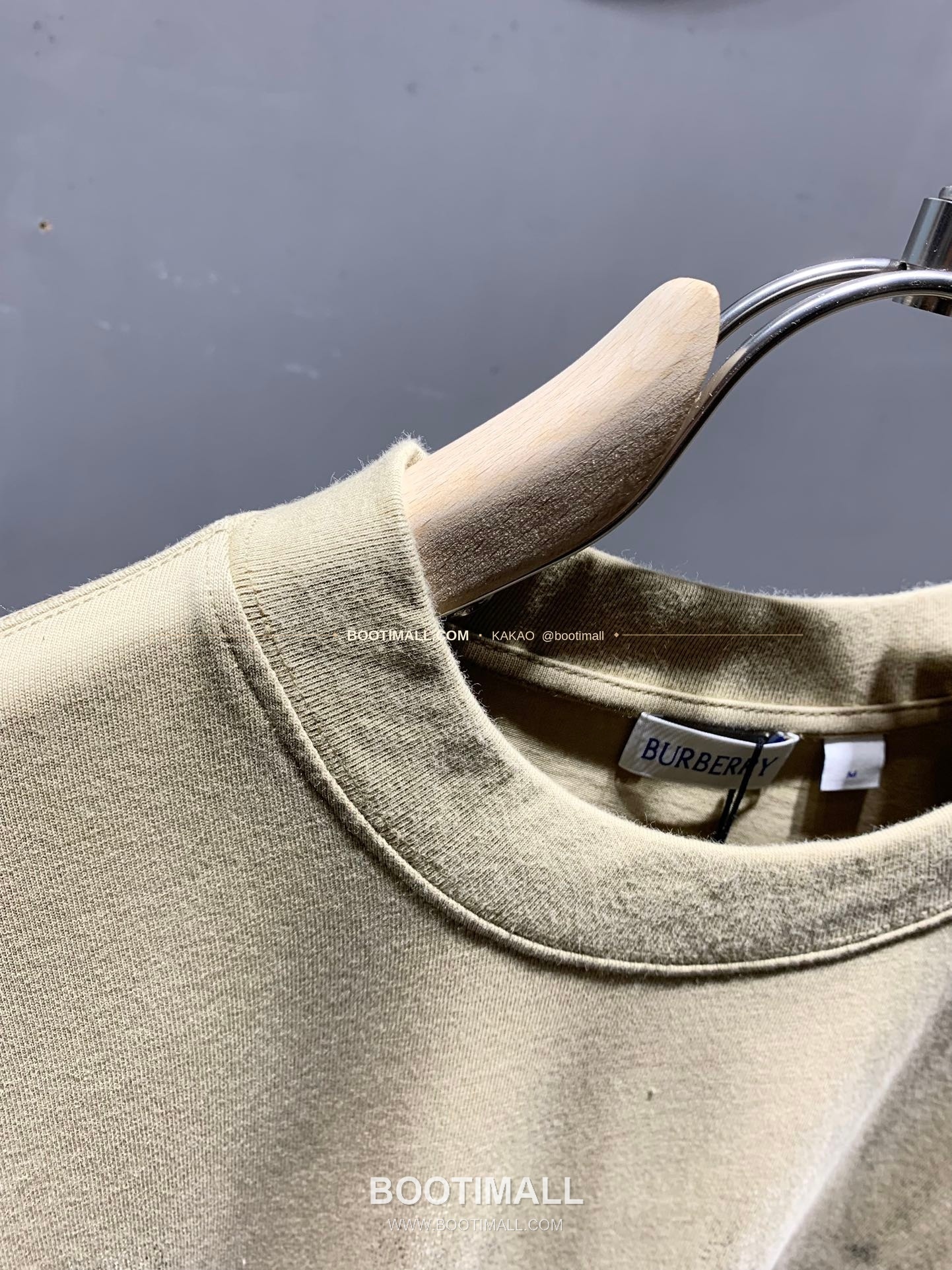 버버리 워싱코튼 그라데이션 체크 레귤러핏 반팔 티셔츠 Burberry Washed Cotton Gradient Check Regular Fit T-Shirt 12