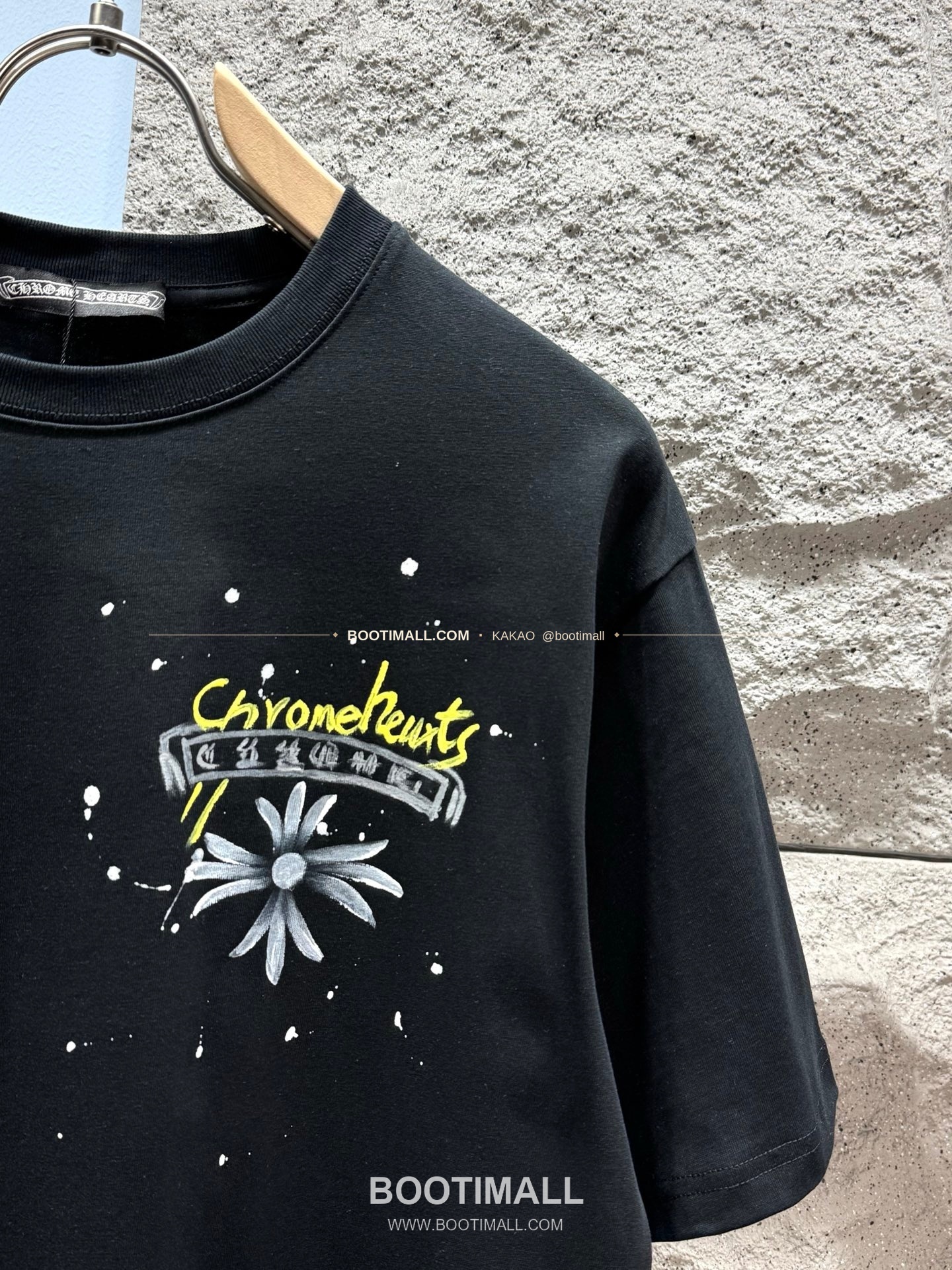 크롬하츠 헤비코튼 그래피티 로고 루즈핏 반팔 티셔츠 Chrome Hearts Heavy Cotton Graffiti Logo Loose Fit T-Shirt SG26306 3