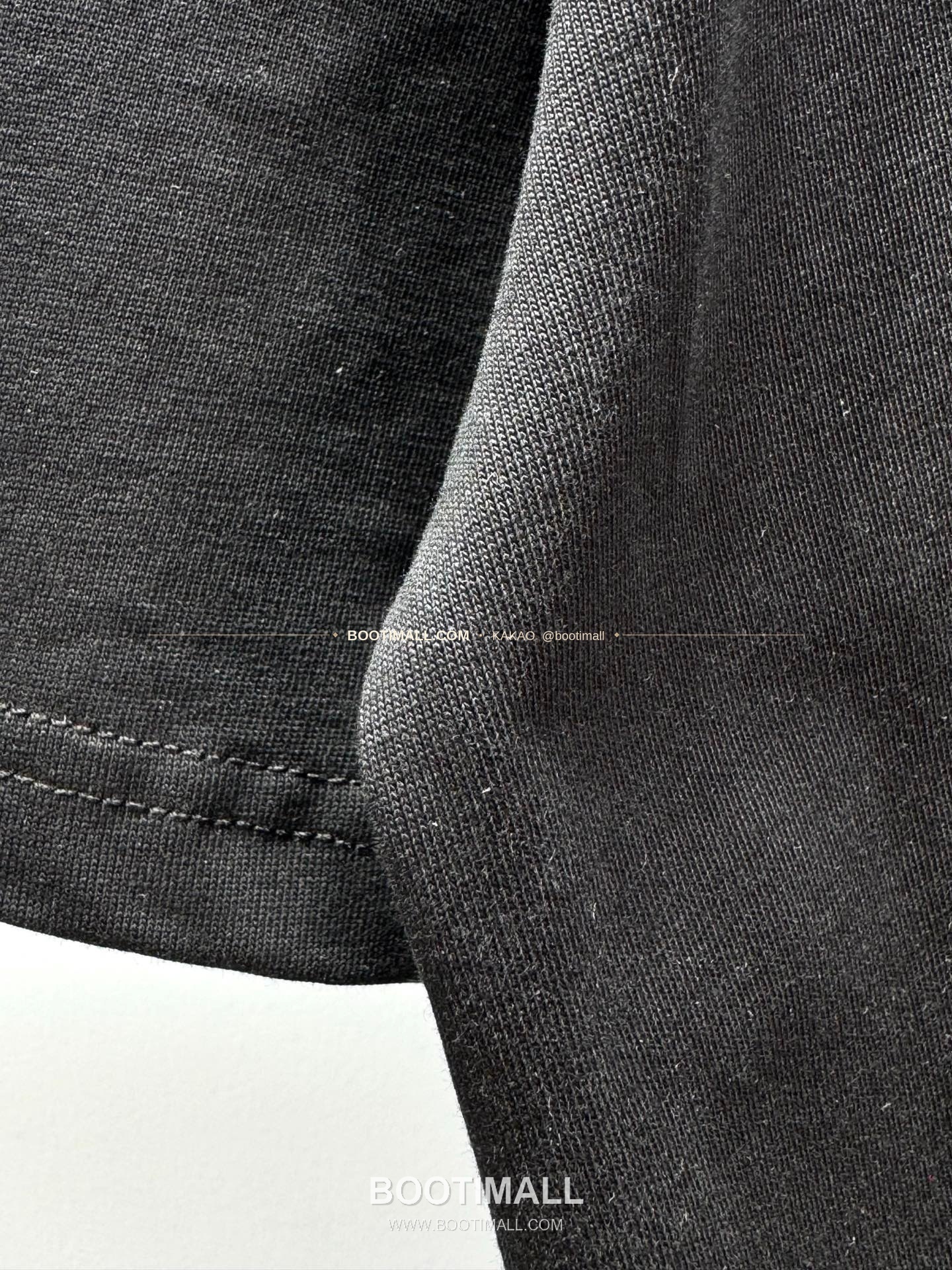 크롬하츠 헤비코튼 그래피티 로고 루즈핏 반팔 티셔츠 Chrome Hearts Heavy Cotton Graffiti Logo Loose Fit T-Shirt SG26306 5