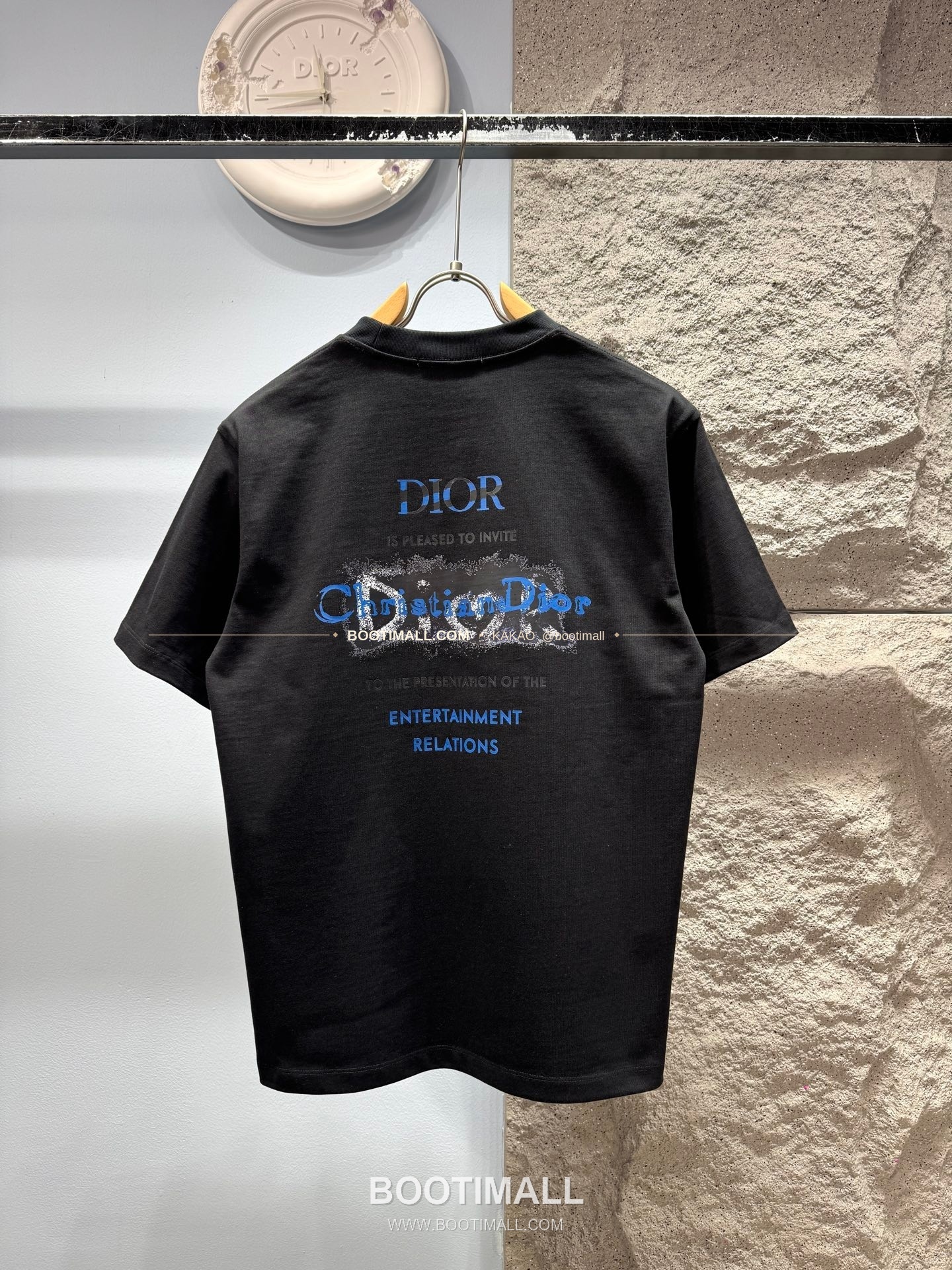 디올 헤비코튼 그래피티 로고 루즈핏 반팔 티셔츠 Dior Heavy Cotton Graffiti Logo Loose Fit T-Shirt AMC6869 9