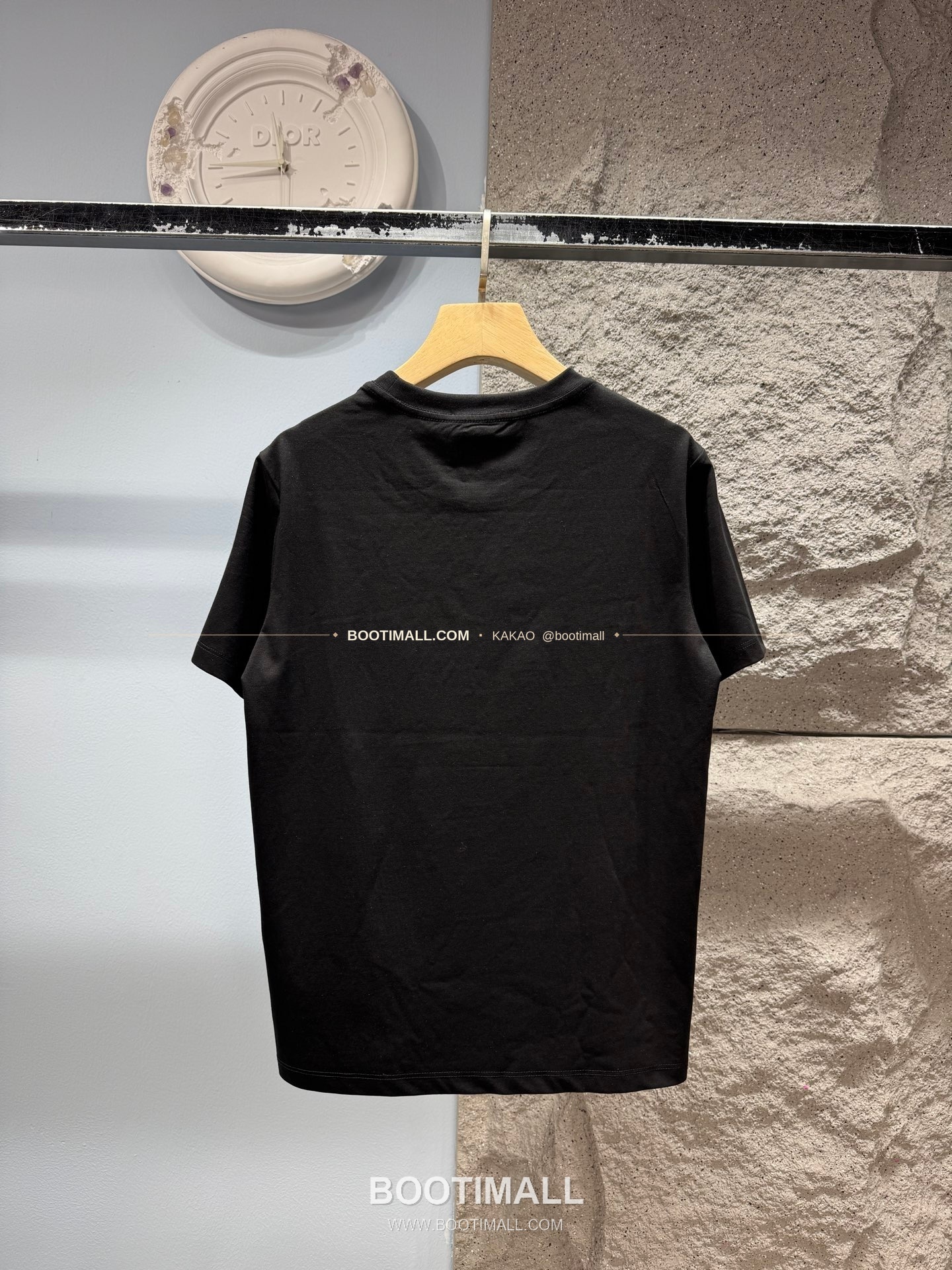 루이비통 소로나 혼방 로고 그래픽 루즈핏 반팔 티셔츠 Louis Vuitton Sorona Blend Logo Graphic Loose Fit T-Shirt XYN33 9