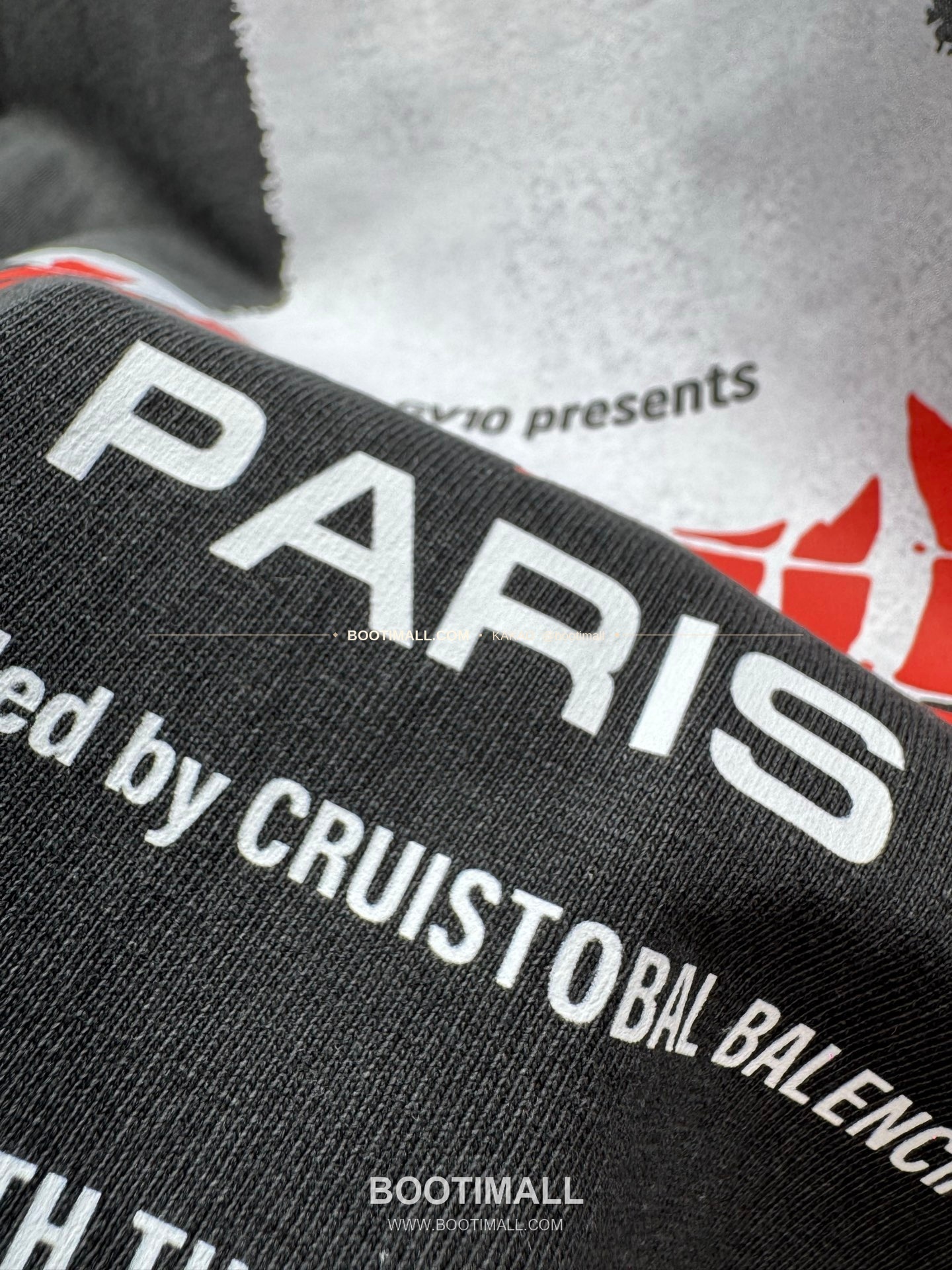 발렌시아가 헤비코튼 로고 프린트 루즈핏 반팔 티셔츠 Balenciaga Heavy Cotton Logo Print Loose Fit T-Shirt XYW06 4