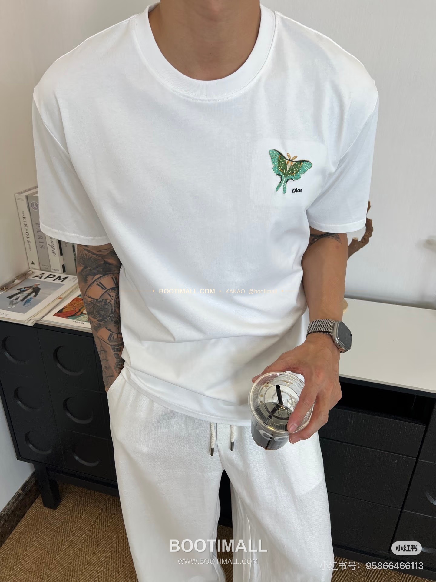 디올 헤비코튼 버터플라이 자수 로고 루즈핏 반팔 티셔츠 Dior Heavy Cotton Butterfly Embroidery Logo Loose Fit T-Shirt AAW98198 2