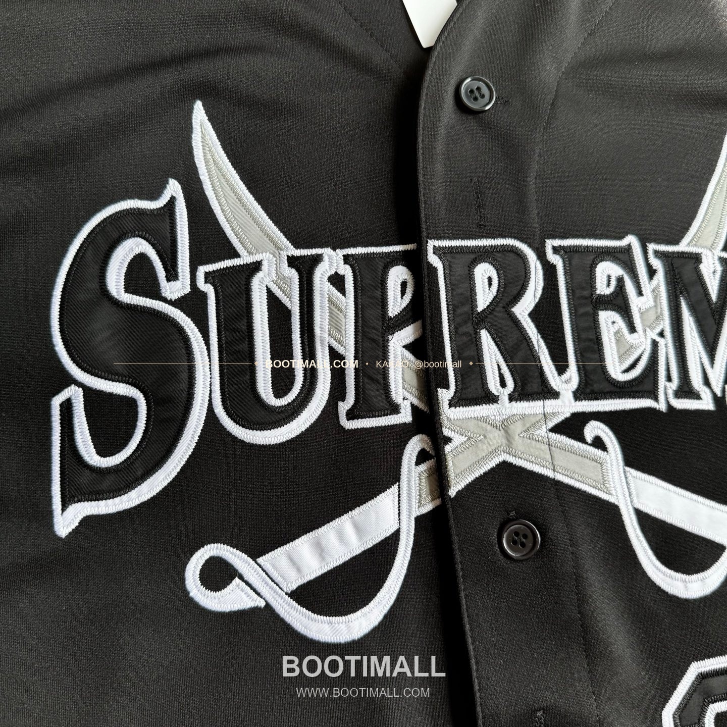 슈프림 2025FW 소드 패치 로고 레귤러핏 반팔 베이스볼 셔츠 Supreme 2025 FW Swords Patch Logo Regular Fit Short Sleeve Baseball Jersey 5