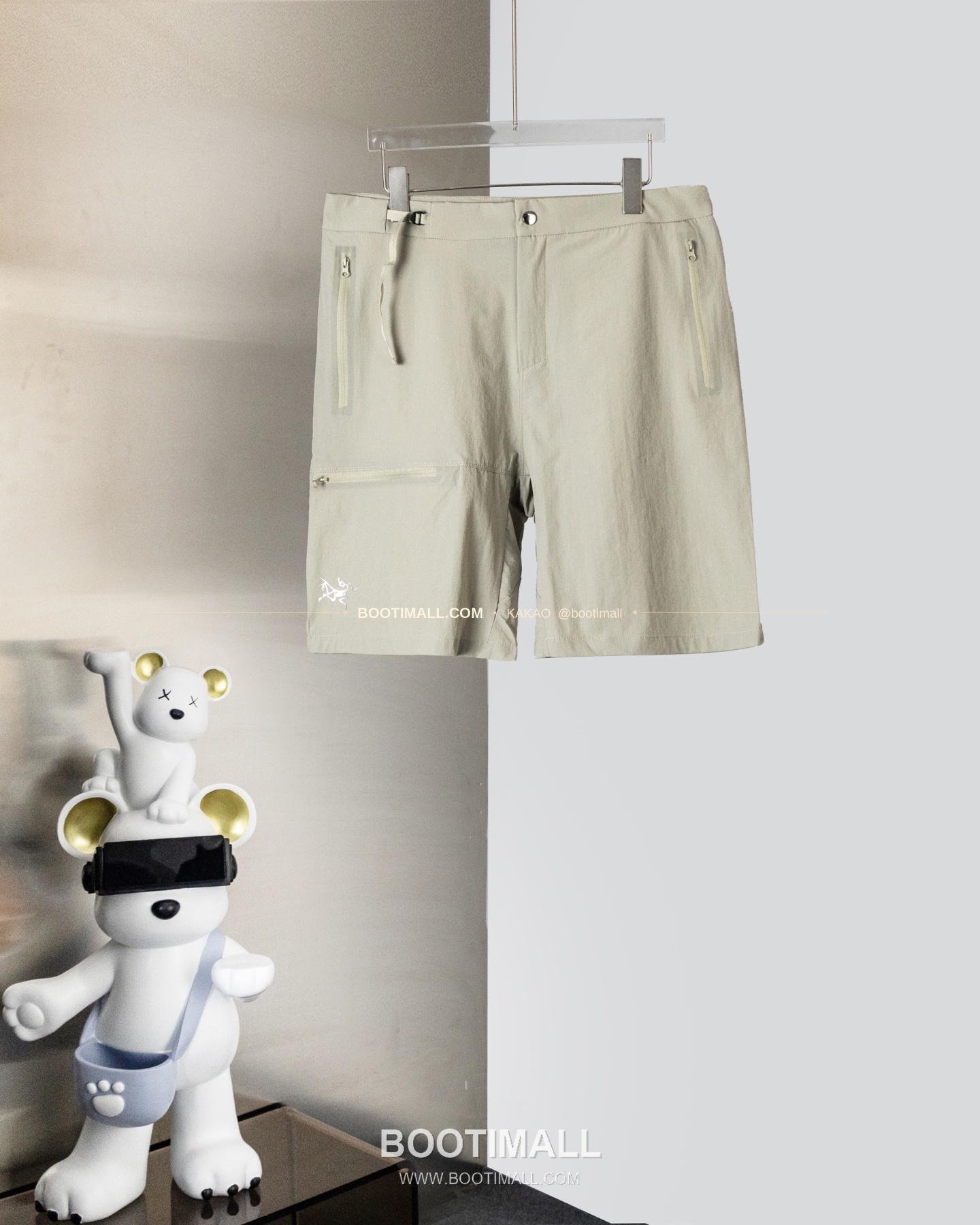 아크테릭스 2026SS 나일론 스트레치 로고 레귤러핏 11인치 쇼츠 Arc'teryx 2026 SS Nylon Stretch Logo Regular Fit 11 Inch Shorts 1