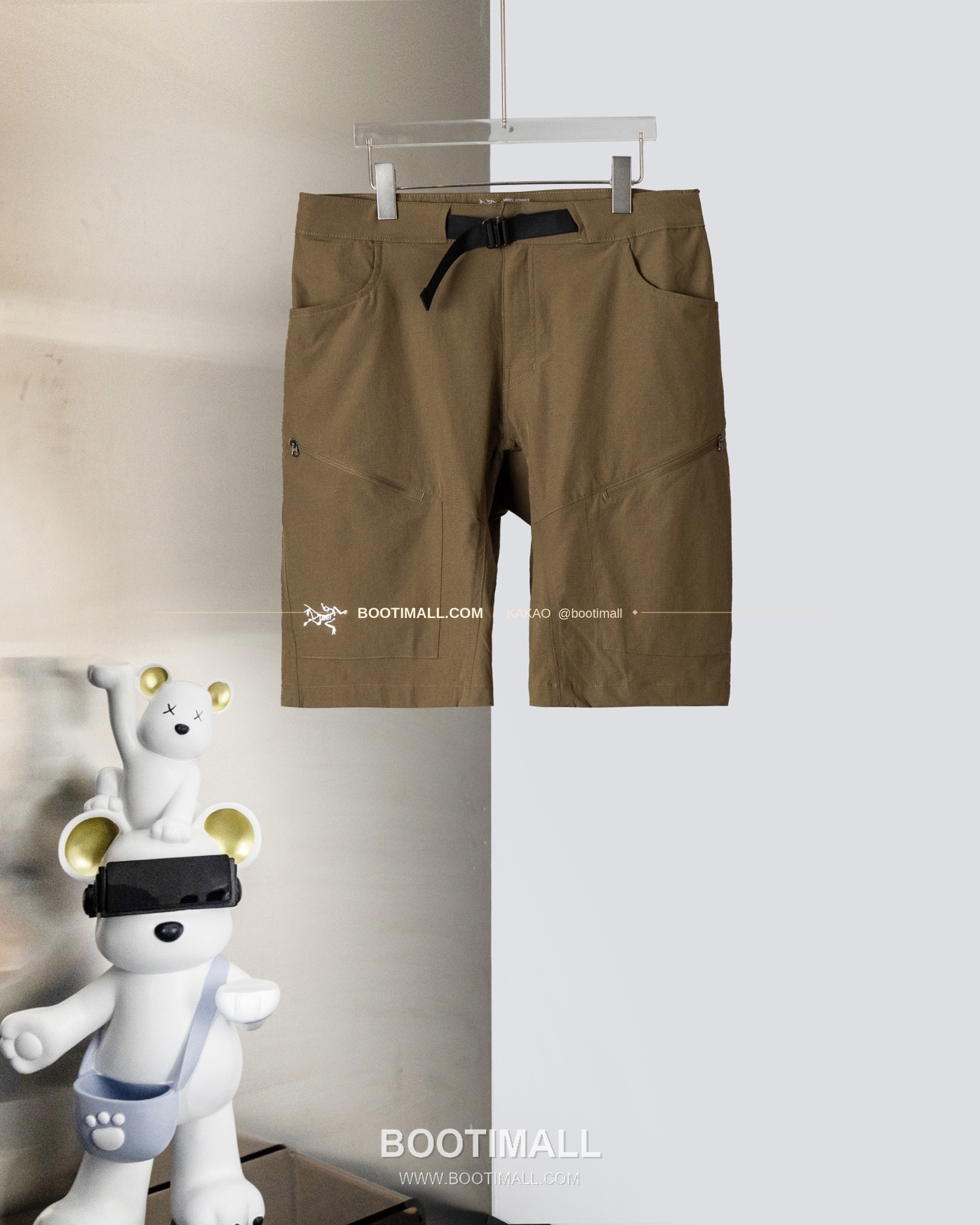 아크테릭스 2026SS 나일론 스트레치 로고 레귤러핏 11인치 쇼츠 Arc'teryx 2026 SS Nylon Stretch Logo Regular Fit 11 Inch Shorts 1