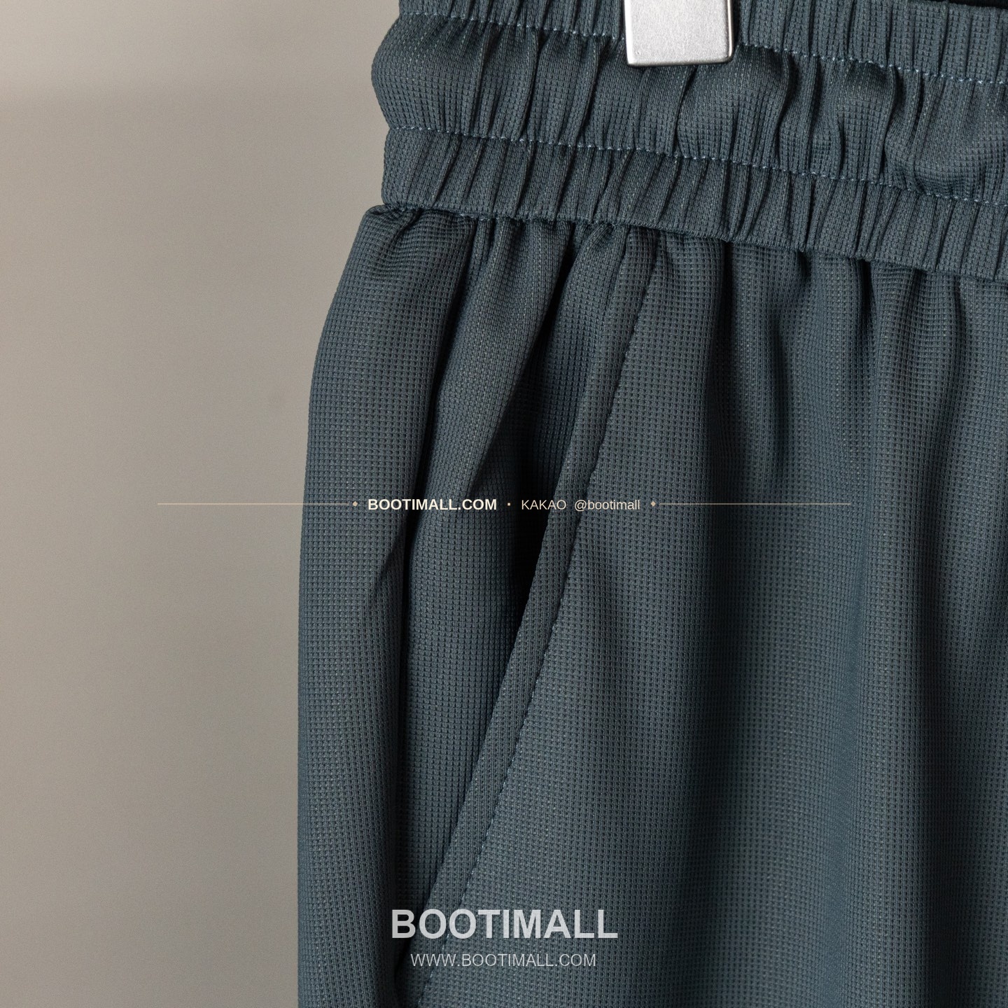 아크테릭스 2026SS 폴리에스터 스판 로고 레귤러핏 롱 팬츠 Arc'teryx 2026 SS Polyester Spandex Logo Regular Fit Long Pants 7