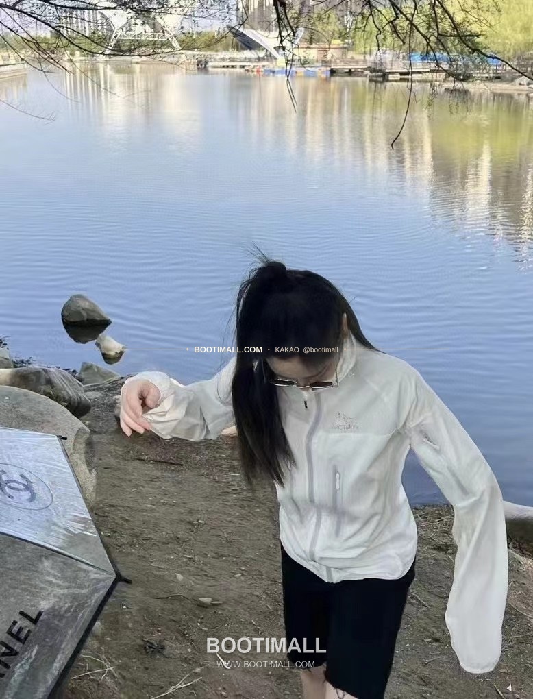 아크테릭스 2026SS 나일론 UV차단 경량 레귤러핏 후드 재킷 Arc'teryx 2026 SS Nylon UV Protection Lightweight Regular Fit Hood Jacket 1