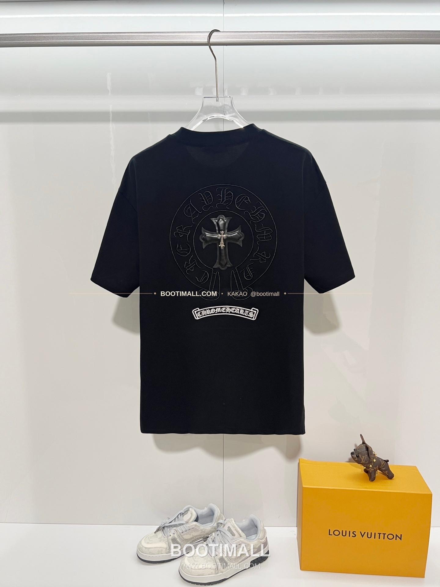 크롬하츠 헤비코튼 레더패치 크로스 로고 루즈핏 반팔 티셔츠 Chrome Hearts Heavy Cotton Leather Patch Cross Logo Loose Fit T-Shirt 2