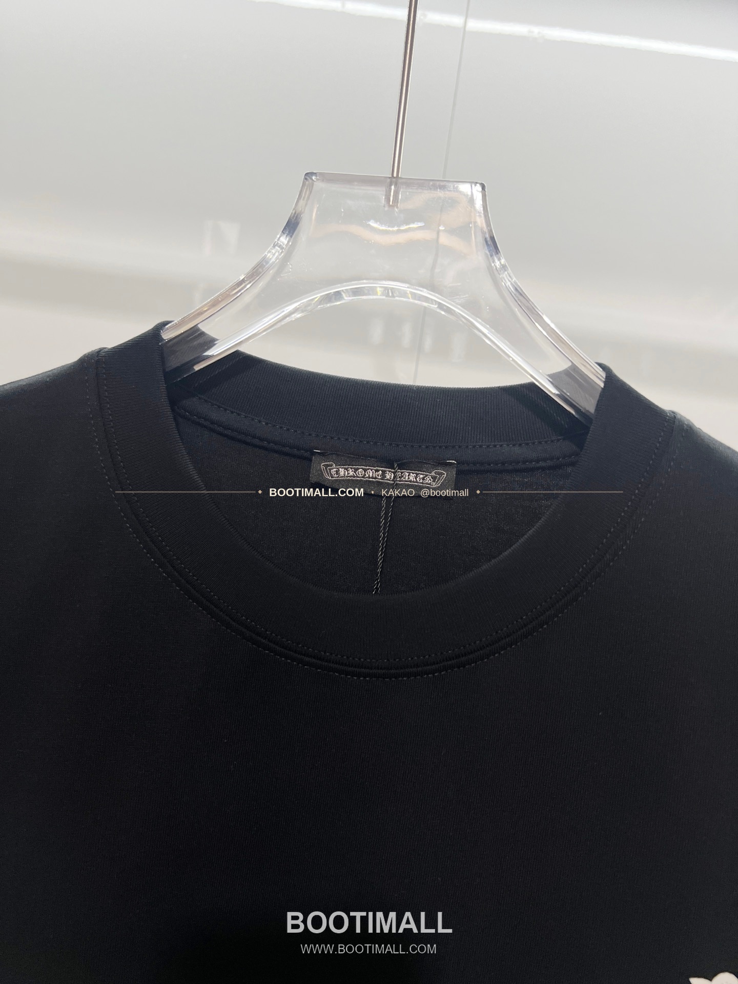 크롬하츠 헤비코튼 레더패치 크로스 로고 루즈핏 반팔 티셔츠 Chrome Hearts Heavy Cotton Leather Patch Cross Logo Loose Fit T-Shirt 3