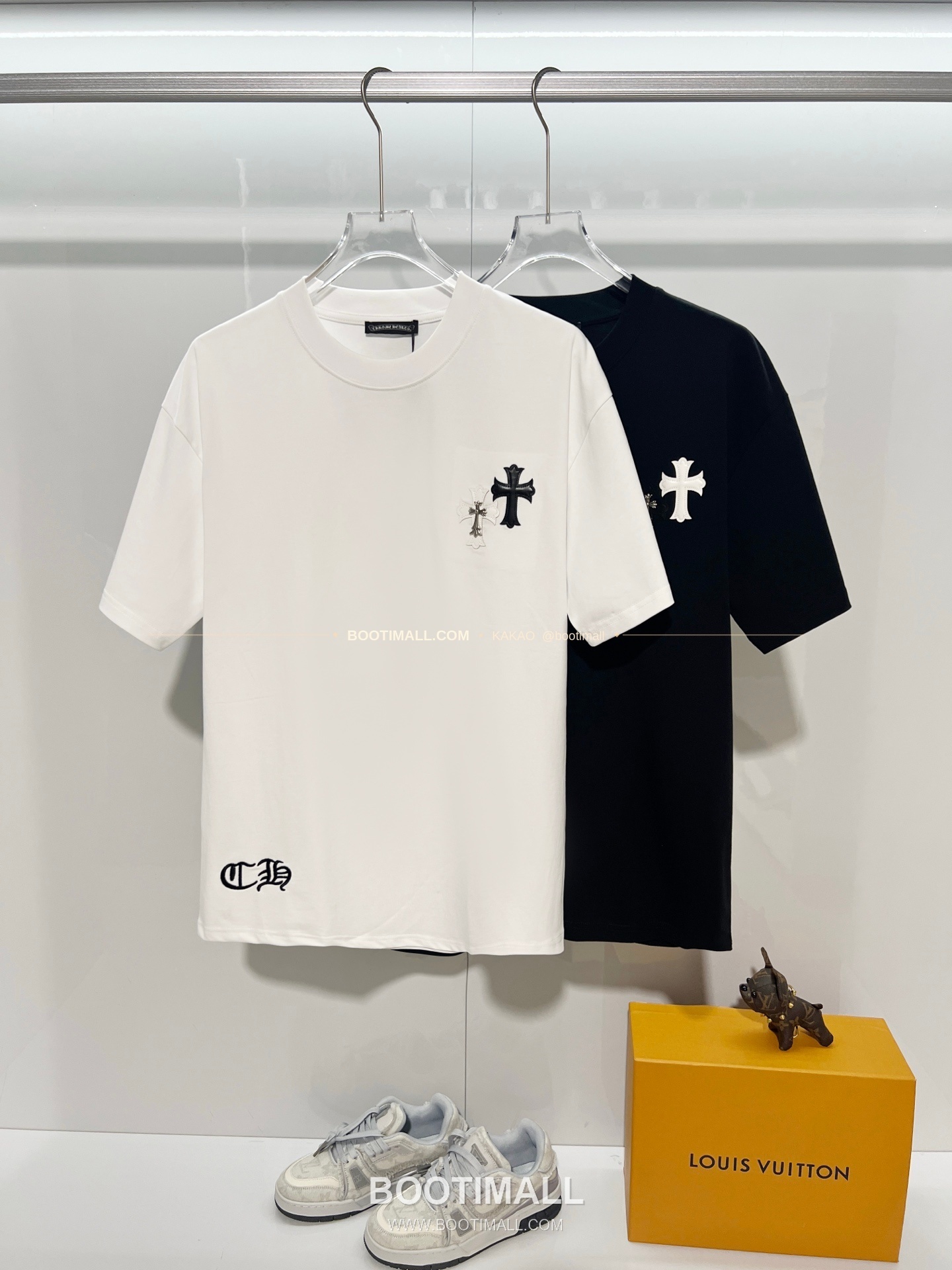 크롬하츠 헤비코튼 레더패치 크로스 로고 루즈핏 반팔 티셔츠 Chrome Hearts Heavy Cotton Leather Patch Cross Logo Loose Fit T-Shirt 11