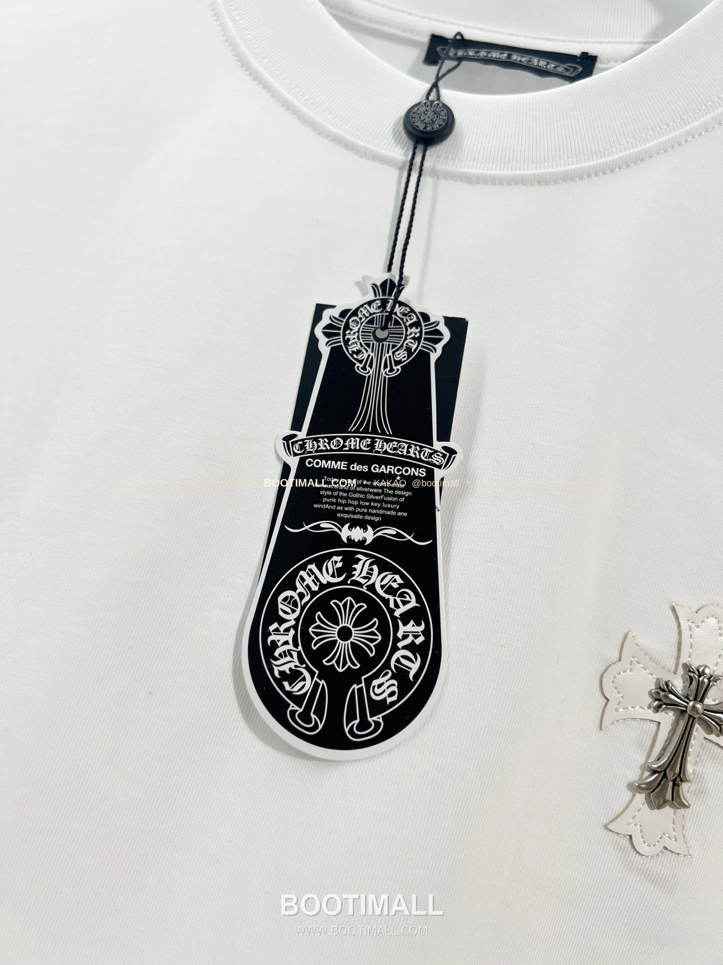 크롬하츠 헤비코튼 레더패치 크로스 로고 루즈핏 반팔 티셔츠 Chrome Hearts Heavy Cotton Leather Patch Cross Logo Loose Fit T-Shirt 4