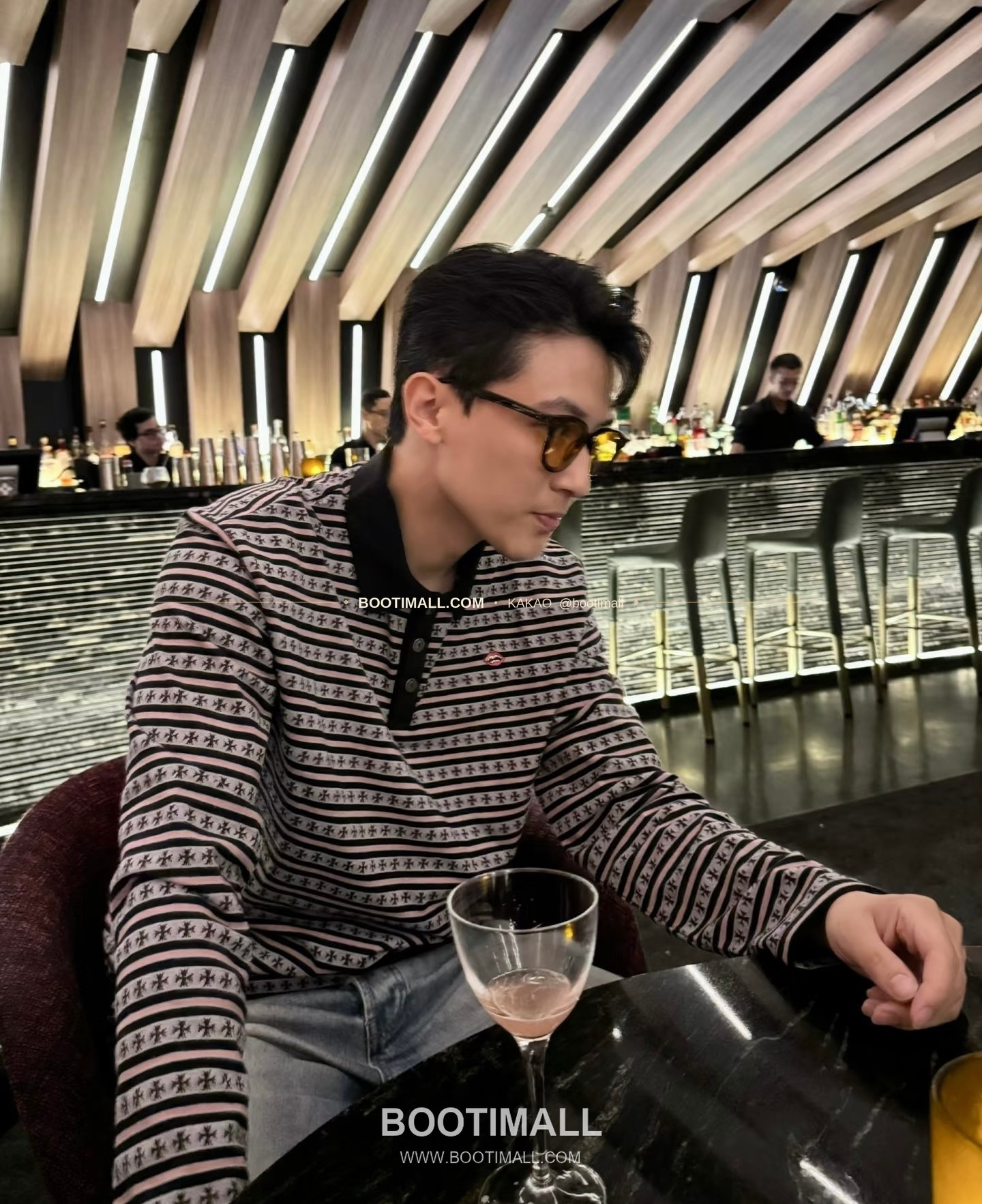 크롬하츠 코튼 립 자수 로고 레귤러핏 롱슬리브 폴로 셔츠 Chrome Hearts Cotton Lip Embroidery Logo Regular Fit Long Sleeve Polo Shirt 11