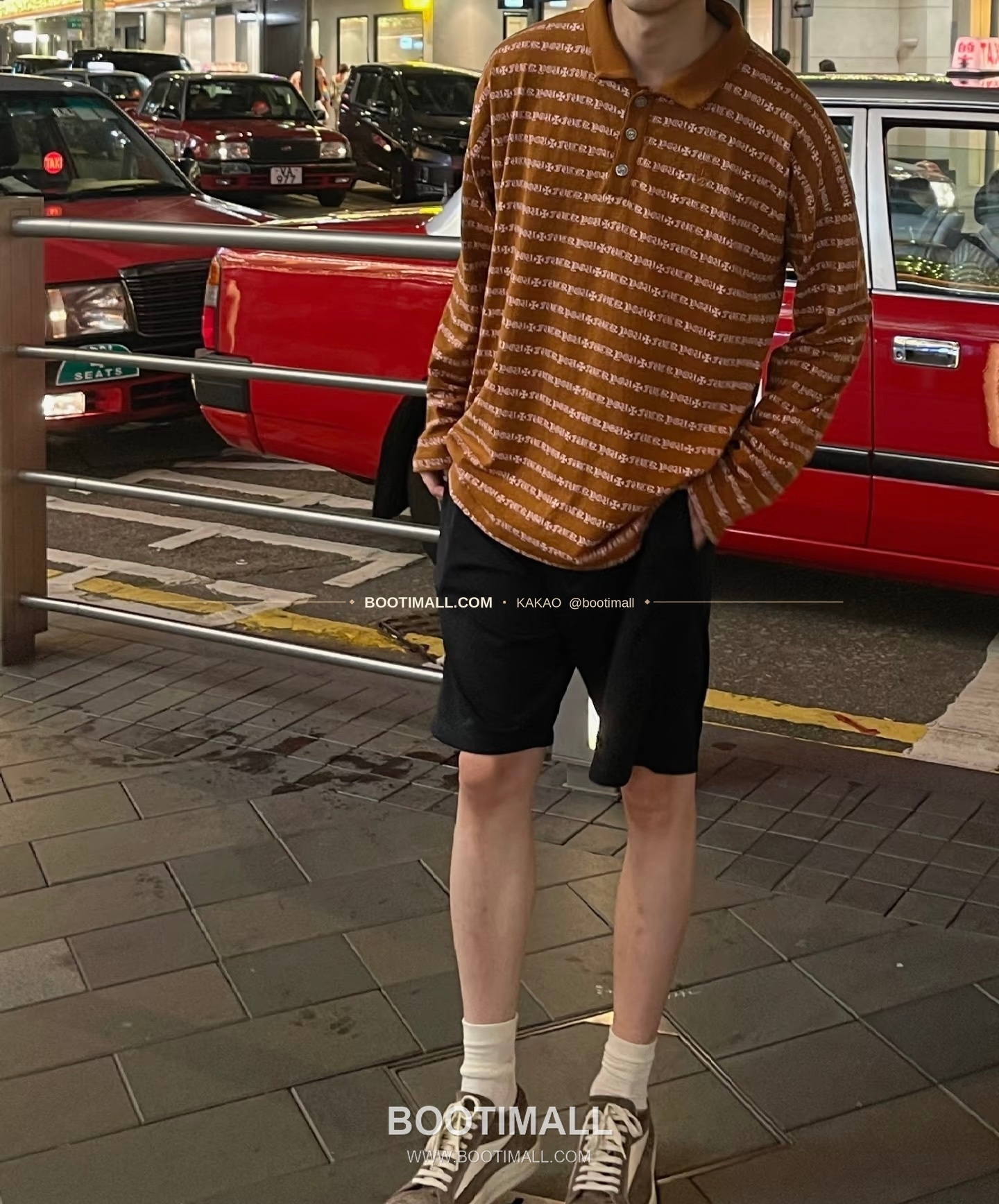 크롬하츠 코튼 립 자수 로고 레귤러핏 롱슬리브 폴로 셔츠 Chrome Hearts Cotton Lip Embroidery Logo Regular Fit Long Sleeve Polo Shirt 3