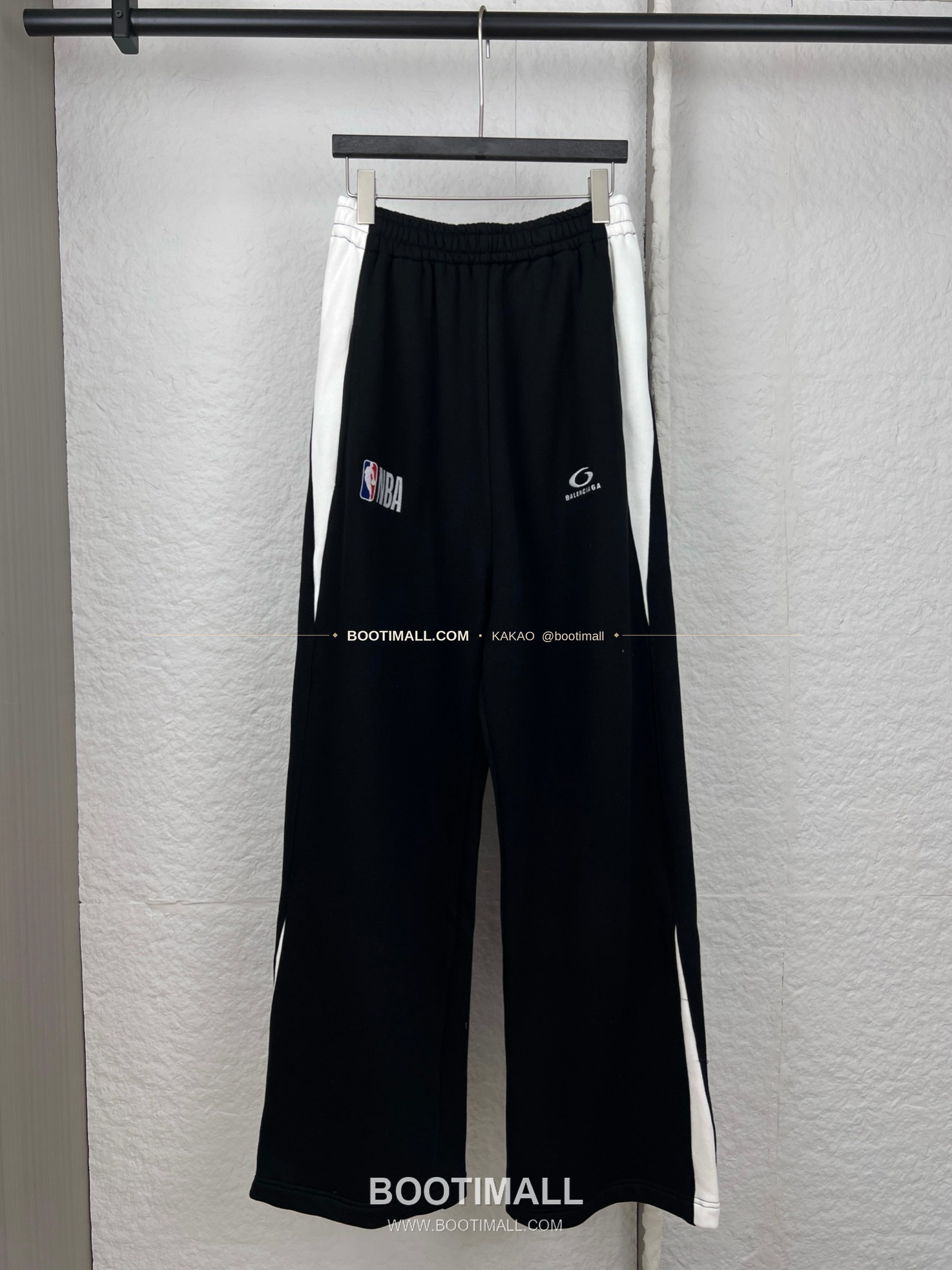 발렌시아가 NBA 로고자수 루즈핏 코튼 스웻팬츠 Balenciaga NBA Logo Embroidery Loose Fit Cotton Sweatpants 1