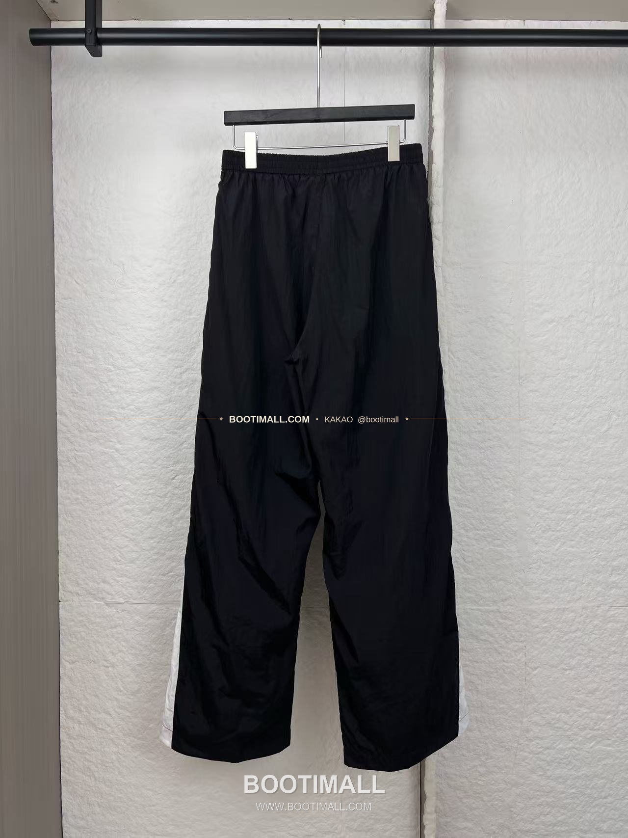 발렌시아가 NBA 발렌타인 로고 루즈핏 코튼 드로스트링 팬츠 Balenciaga NBA Valentine Logo Loose Fit Cotton Drawstring Pants 2