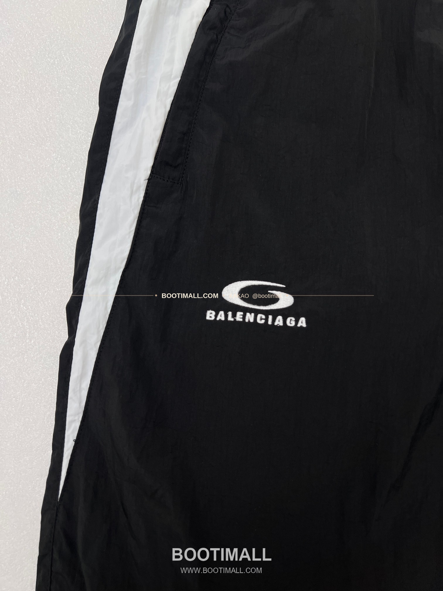 발렌시아가 NBA 발렌타인 로고 루즈핏 코튼 드로스트링 팬츠 Balenciaga NBA Valentine Logo Loose Fit Cotton Drawstring Pants 4