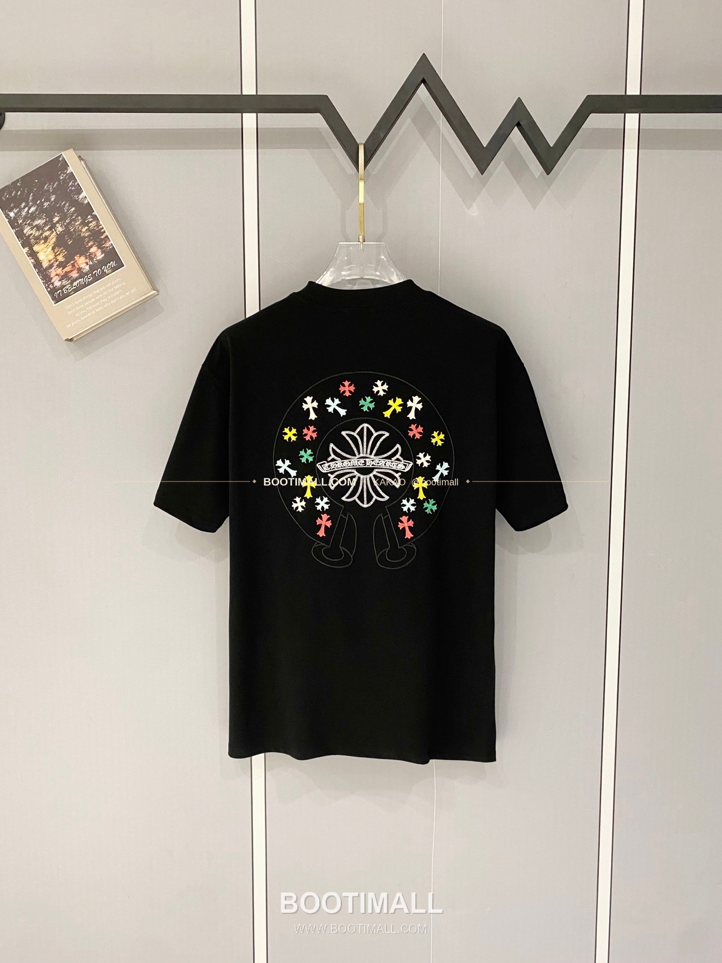 크롬하츠 2026SS 헤비코튼 로고자수 루즈핏 반팔 티셔츠 Chrome Hearts 2026 SS Heavy Cotton Logo Embroidery Loose Fit Short Sleeve T-Shirt 2