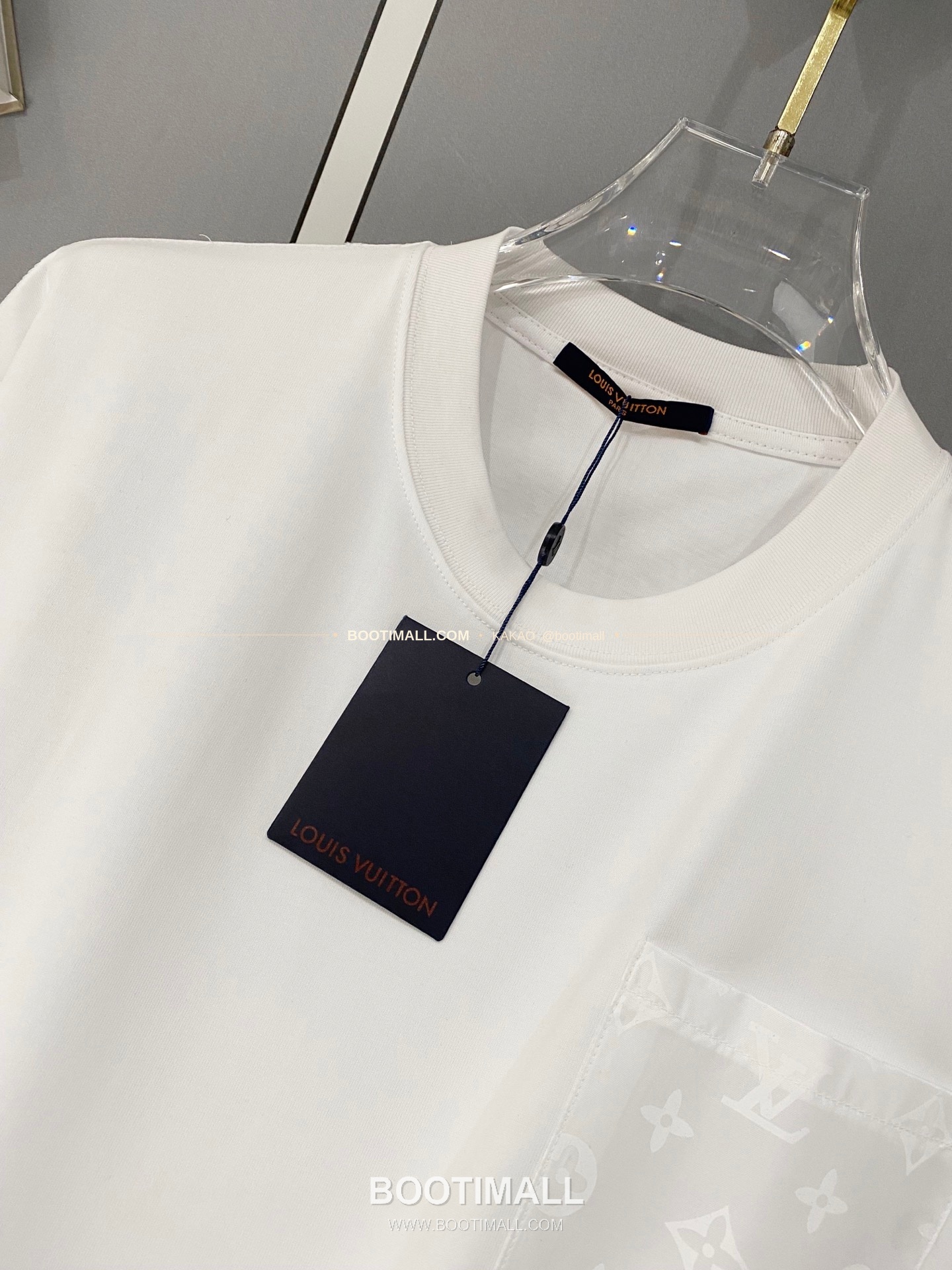 루이비통 2025SS 헤비코튼 포켓로고 루즈핏 반팔 티셔츠 Louis Vuitton 2025 SS Heavy Cotton Pocket Logo Loose Fit Short Sleeve T-Shirt 6