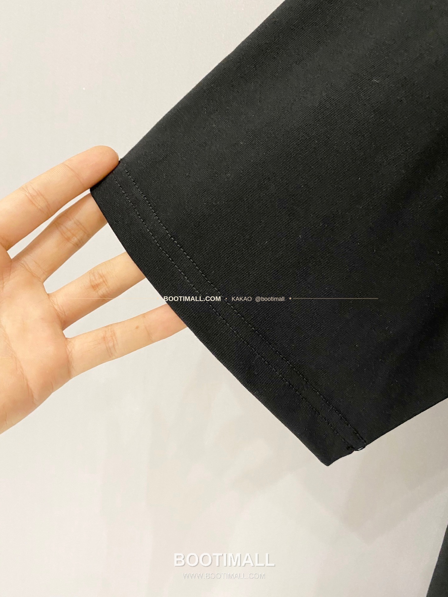 크롬하츠 2026SS 헤비코튼 크로스로고자수 루즈핏 반팔 티셔츠 Chrome Hearts 2026 SS Heavy Cotton Cross Logo Embroidery Loose Fit Short Sleeve T-Shirt 6