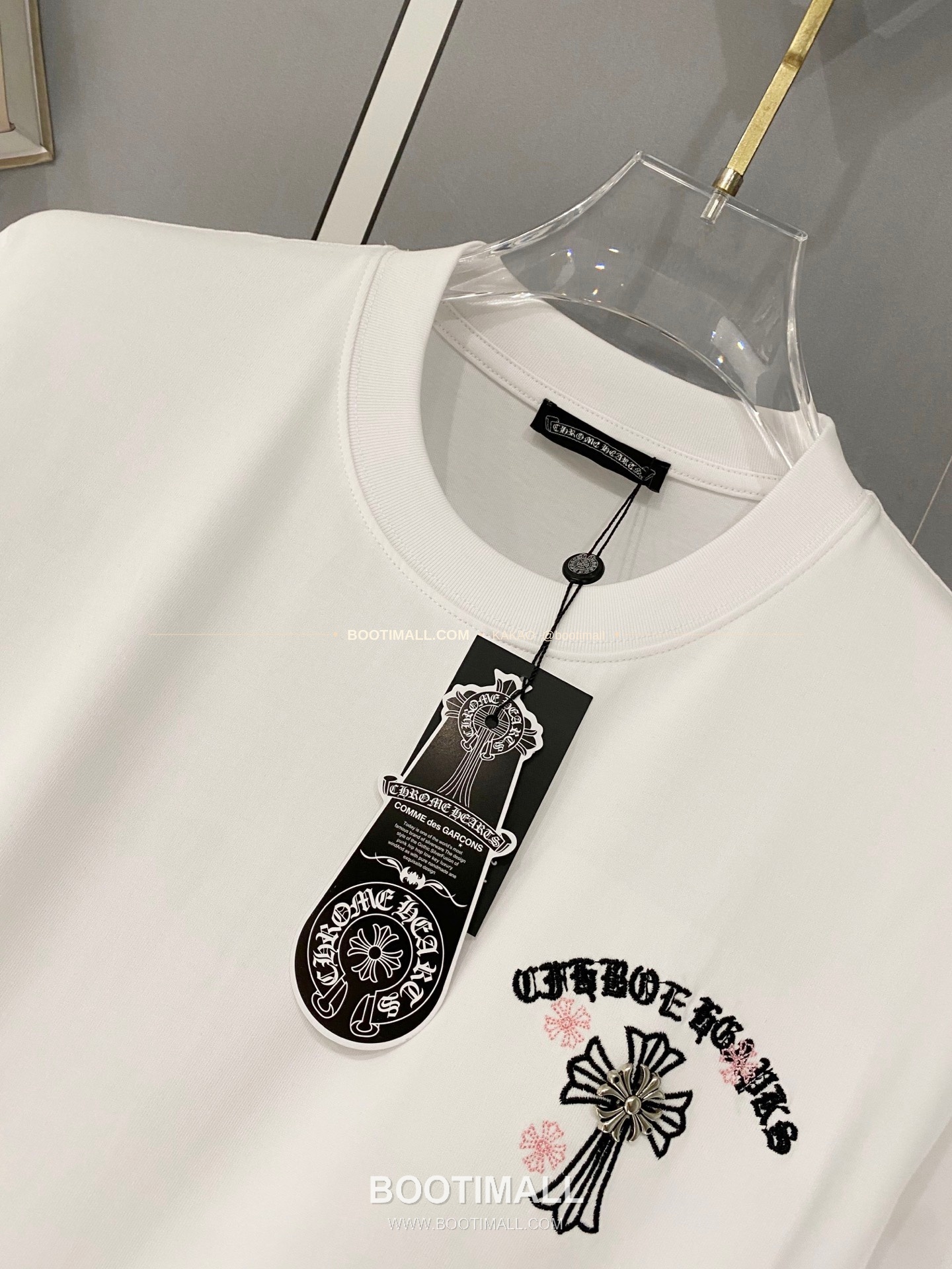 크롬하츠 2026SS 헤비코튼 크로스로고자수 루즈핏 반팔 티셔츠 Chrome Hearts 2026 SS Heavy Cotton Cross Logo Embroidery Loose Fit Short Sleeve T-Shirt 3