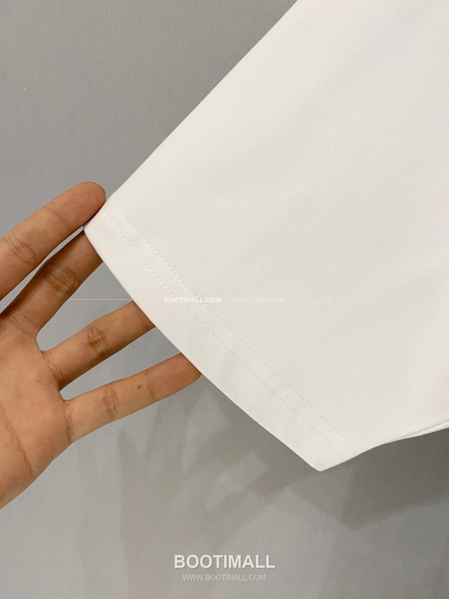 크롬하츠 2026SS 헤비코튼 크로스로고자수 루즈핏 반팔 티셔츠 Chrome Hearts 2026 SS Heavy Cotton Cross Logo Embroidery Loose Fit Short Sleeve T-Shirt 5