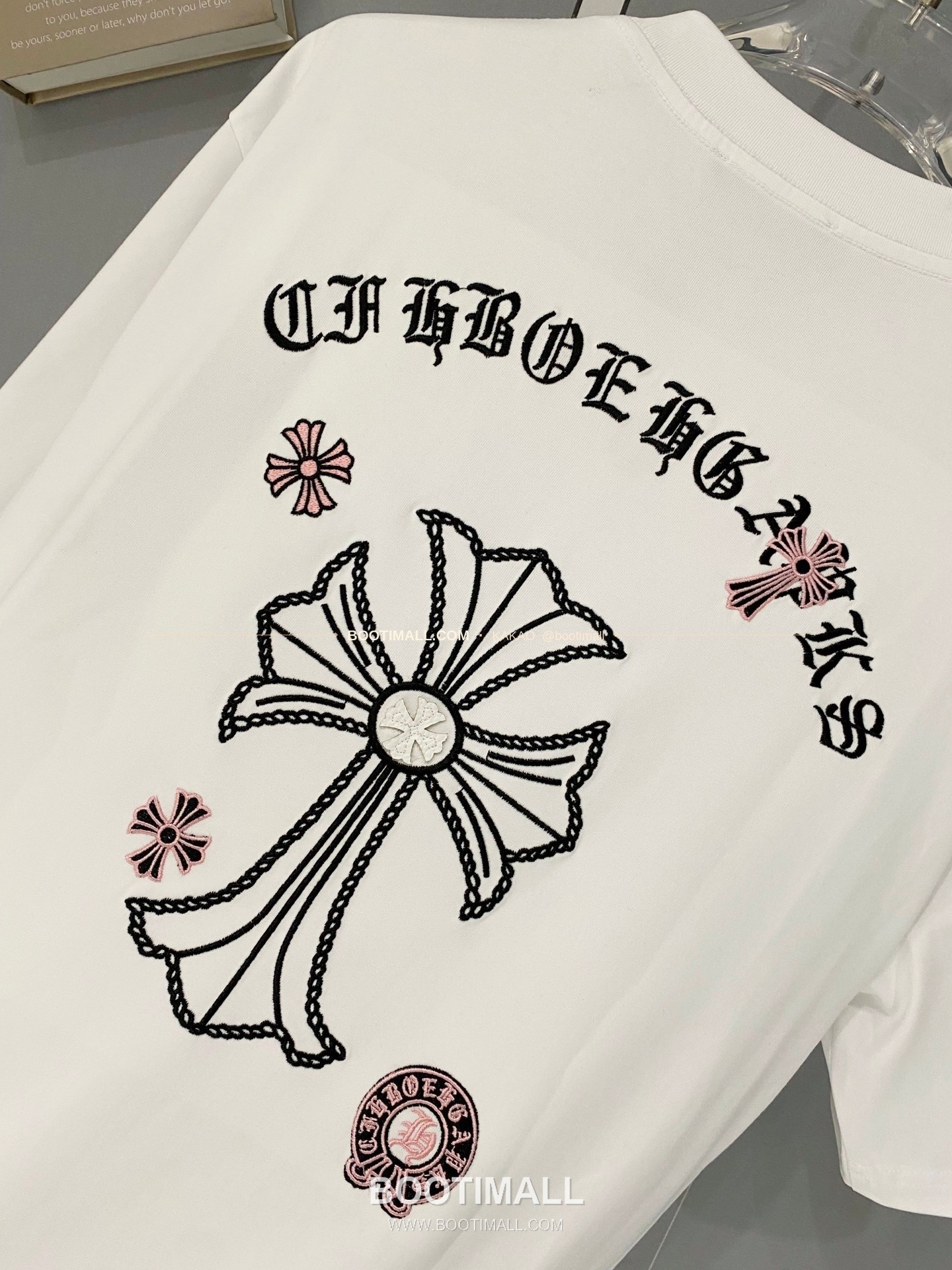 크롬하츠 2026SS 헤비코튼 크로스로고자수 루즈핏 반팔 티셔츠 Chrome Hearts 2026 SS Heavy Cotton Cross Logo Embroidery Loose Fit Short Sleeve T-Shirt 6