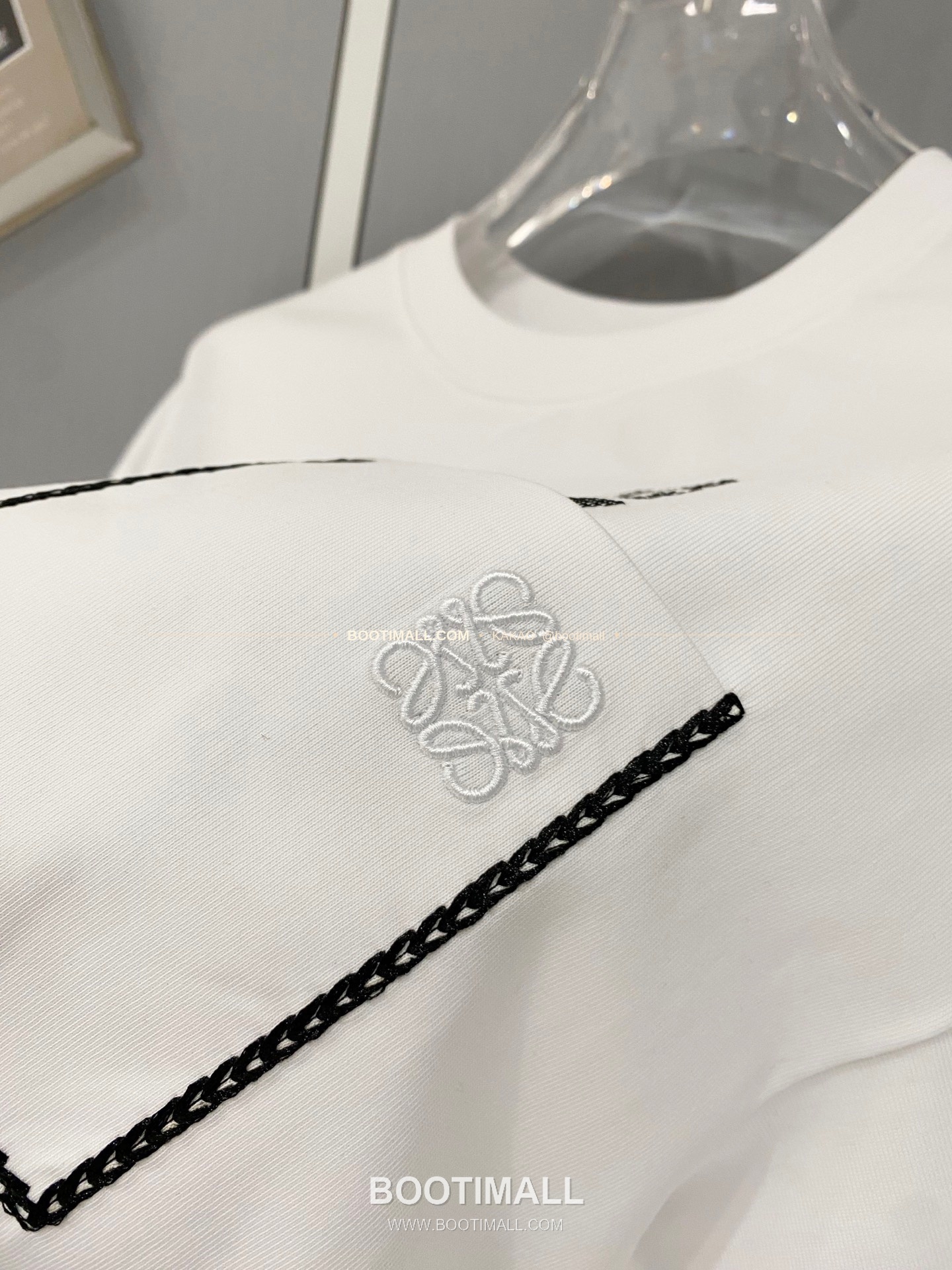 로에베 2025SS 헤비코튼 베어포켓자수 루즈핏 반팔 티셔츠 Loewe 2025 SS Heavy Cotton Bear Pocket Embroidery Loose Fit Short Sleeve T-Shirt 4