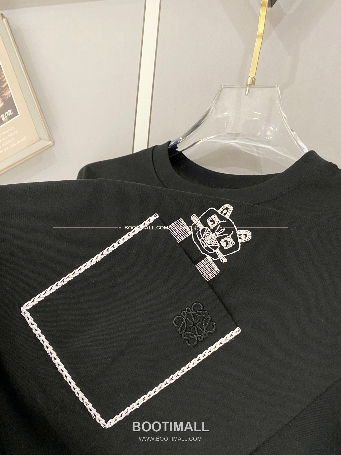 로에베 2025SS 헤비코튼 베어포켓자수 루즈핏 반팔 티셔츠 Loewe 2025 SS Heavy Cotton Bear Pocket Embroidery Loose Fit Short Sleeve T-Shirt 5