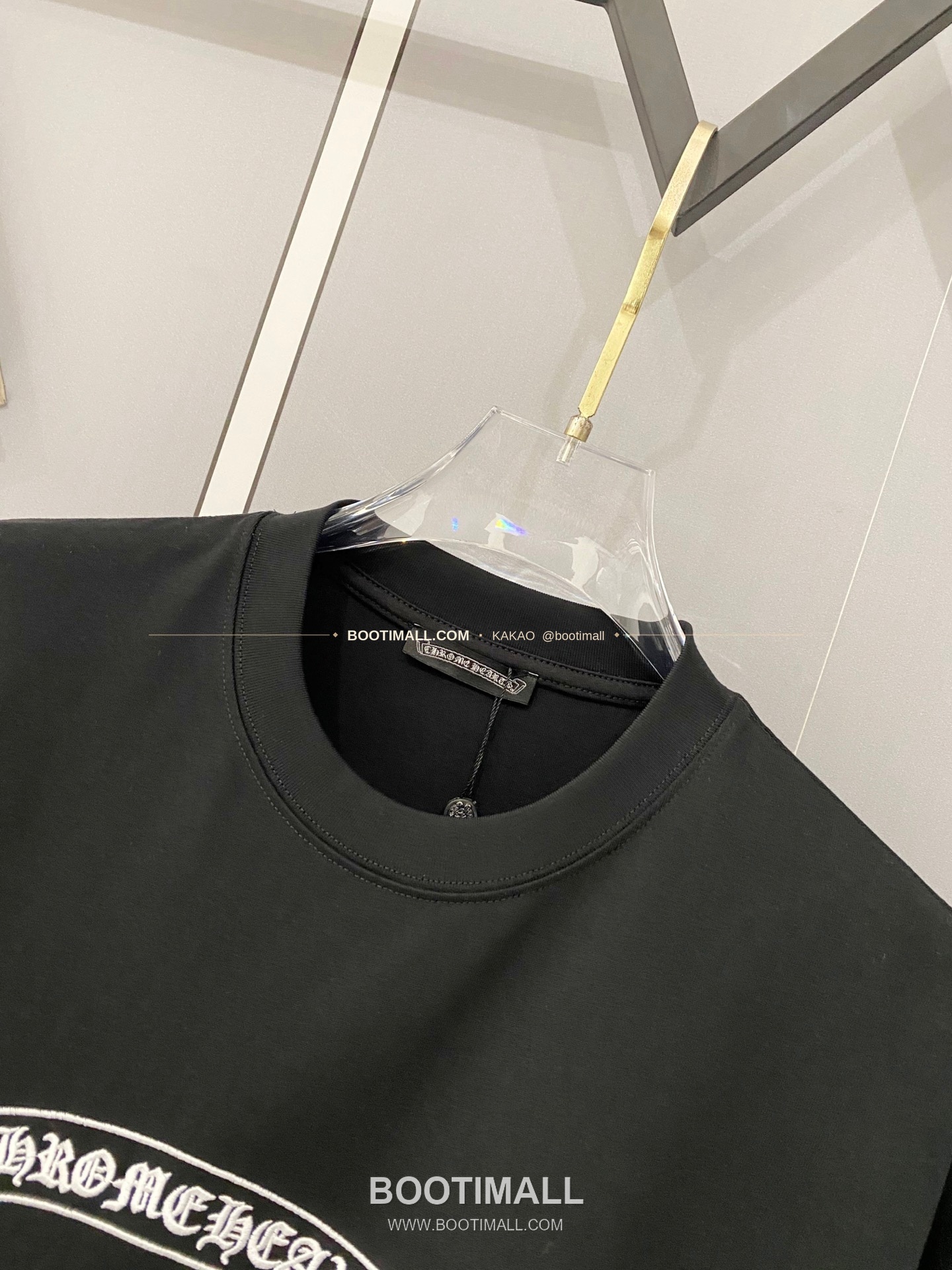 크롬하츠 2026SS 헤비코튼 크로스패치자수 루즈핏 반팔 티셔츠 Chrome Hearts 2026 SS Heavy Cotton Cross Patch Embroidery Loose Fit Short Sleeve T-Shirt 5