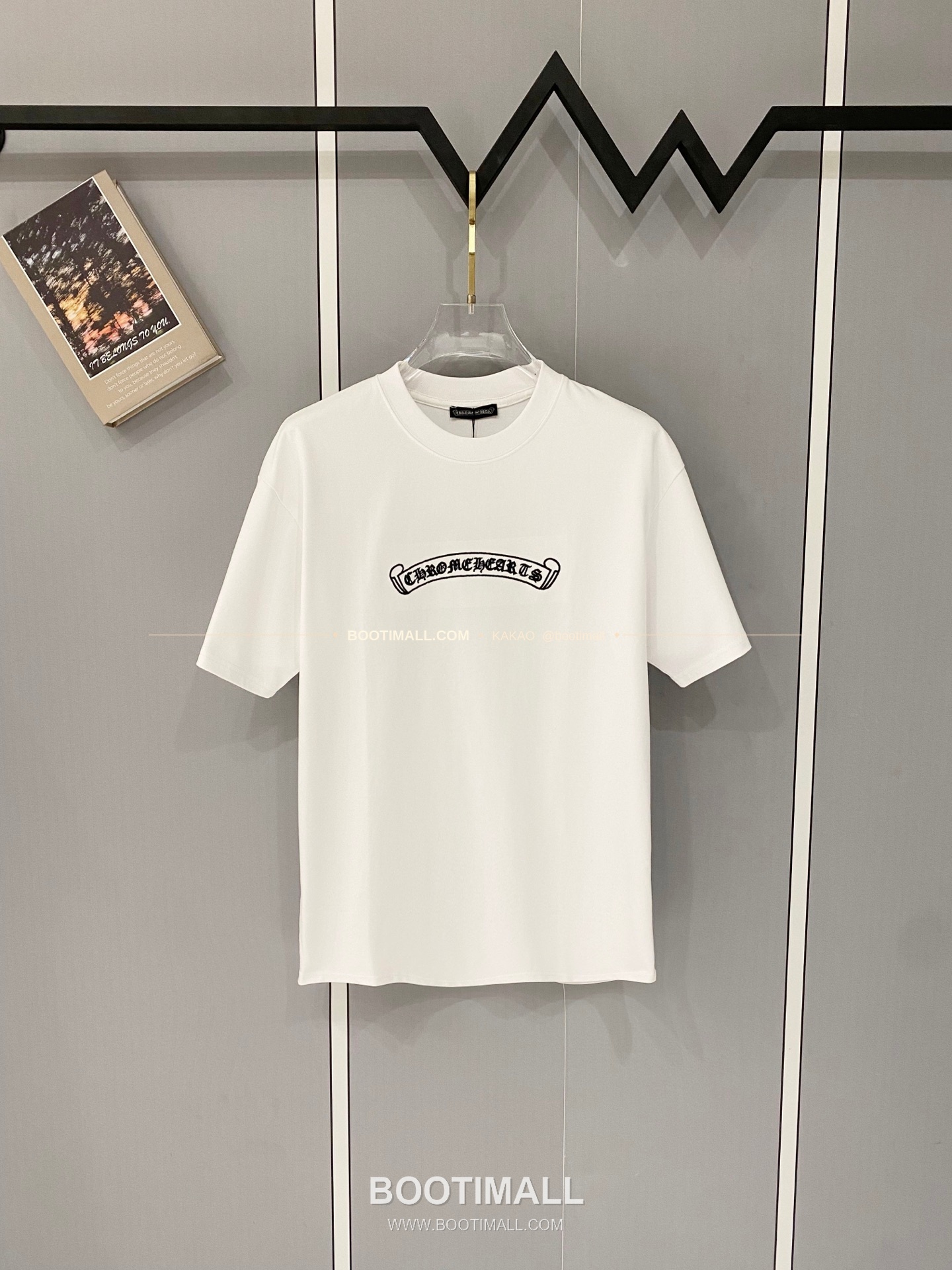 크롬하츠 2026SS 헤비코튼 크로스패치자수 루즈핏 반팔 티셔츠 Chrome Hearts 2026 SS Heavy Cotton Cross Patch Embroidery Loose Fit Short Sleeve T-Shirt 1