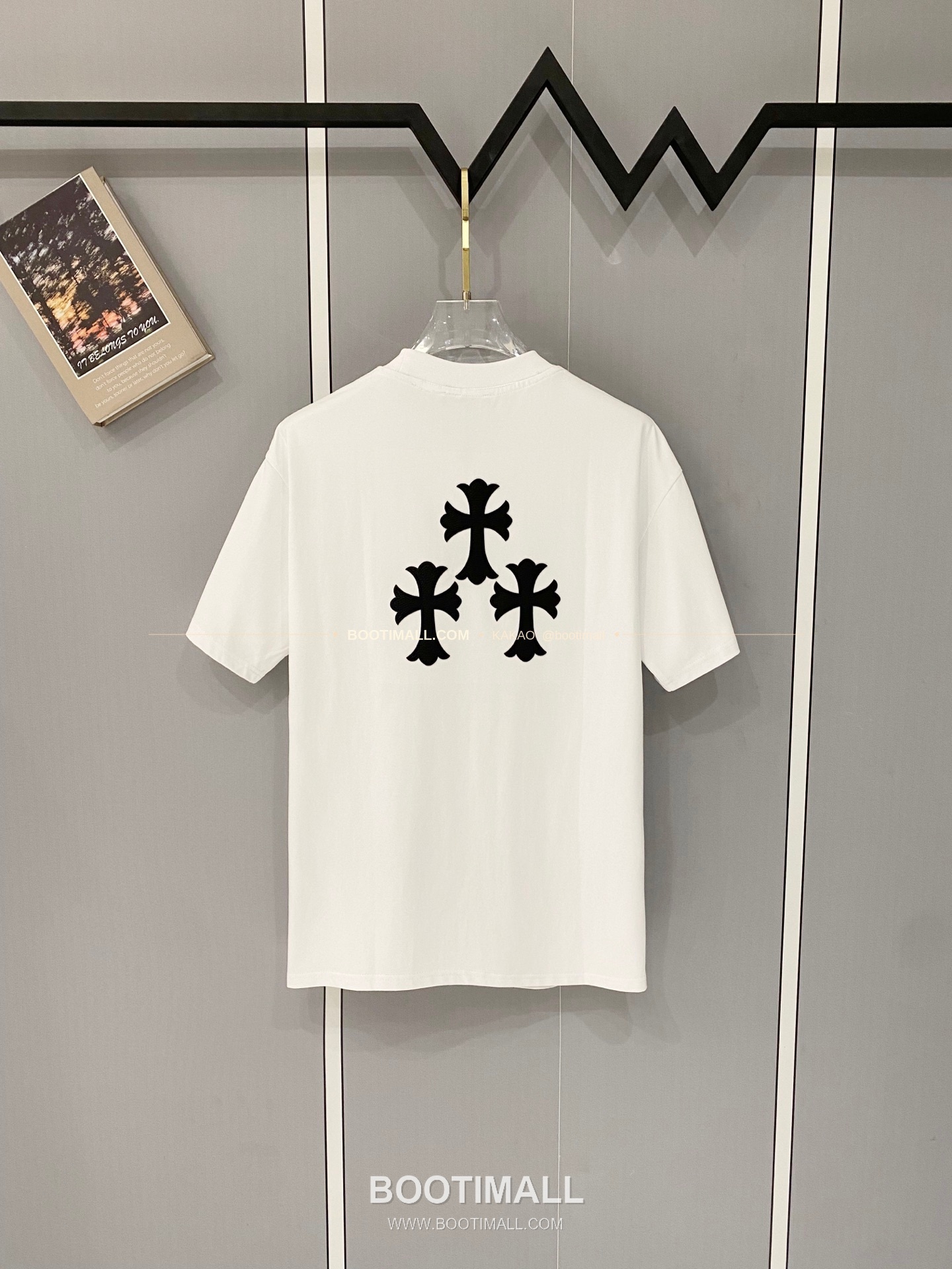 크롬하츠 2026SS 헤비코튼 크로스패치자수 루즈핏 반팔 티셔츠 Chrome Hearts 2026 SS Heavy Cotton Cross Patch Embroidery Loose Fit Short Sleeve T-Shirt 2