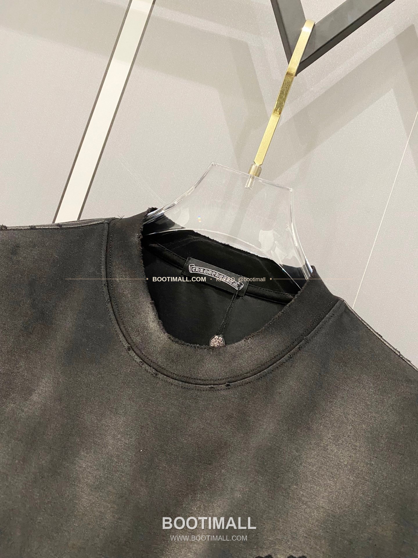 크롬하츠 2026SS 헤비코튼 크로스패치자수 루즈핏 반팔 티셔츠 Chrome Hearts 2026 SS Heavy Cotton Cross Patch Embroidery Loose Fit Short Sleeve T-Shirt 4