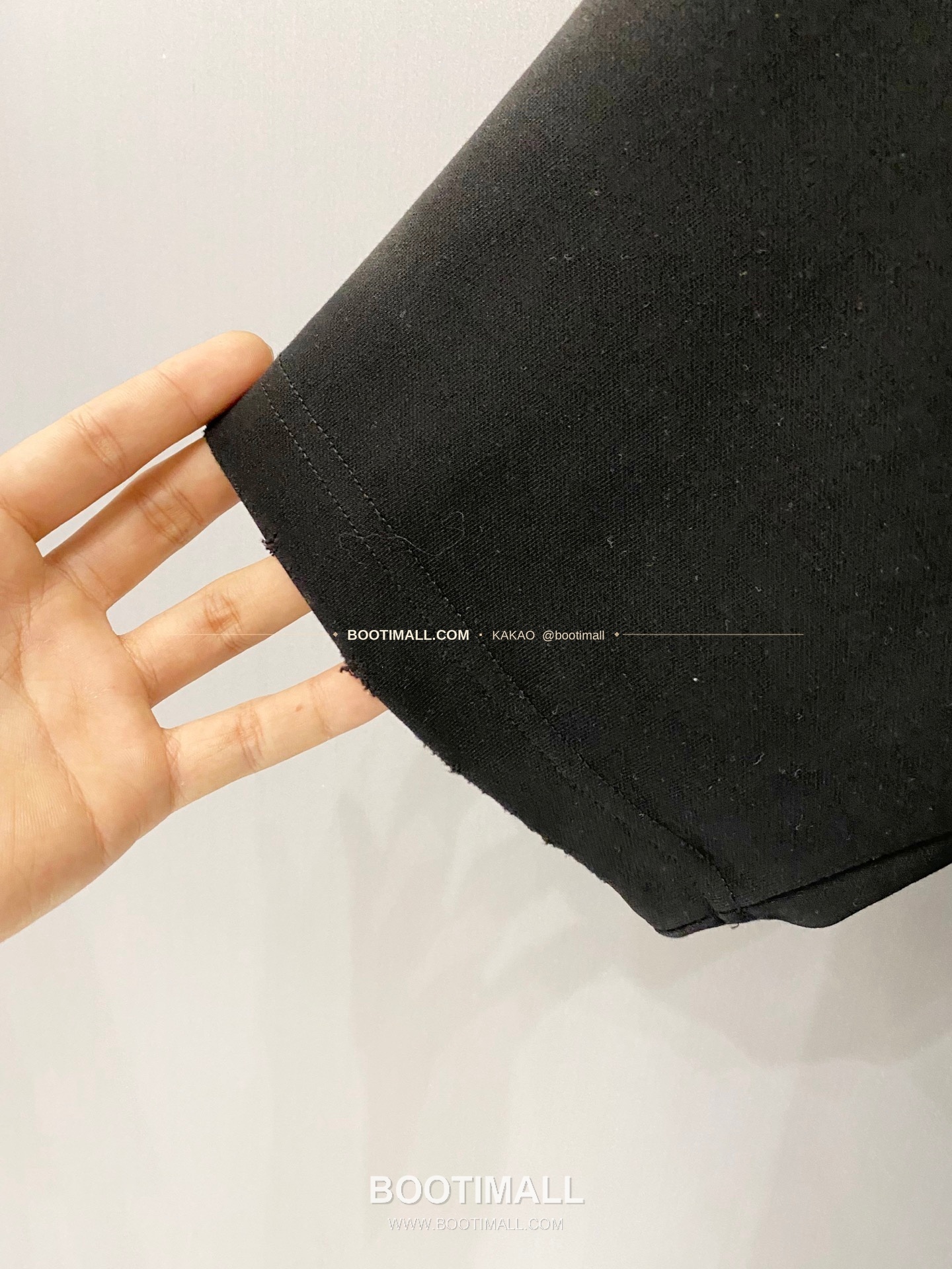 크롬하츠 2026SS 헤비코튼 크로스패치자수 디스트레스 루즈핏 반팔 티셔츠 Chrome Hearts 2026 SS Heavy Cotton Cross Patch Embroidery Distressed Loose Fit Short Sleeve T-Shirt 7