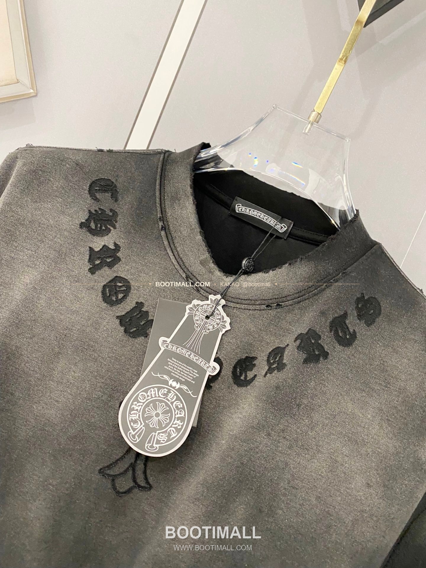 크롬하츠 2026SS 헤비코튼 크로스패치자수 디스트레스 루즈핏 반팔 티셔츠 Chrome Hearts 2026 SS Heavy Cotton Cross Patch Embroidery Distressed Loose Fit Short Sleeve T-Shirt 9